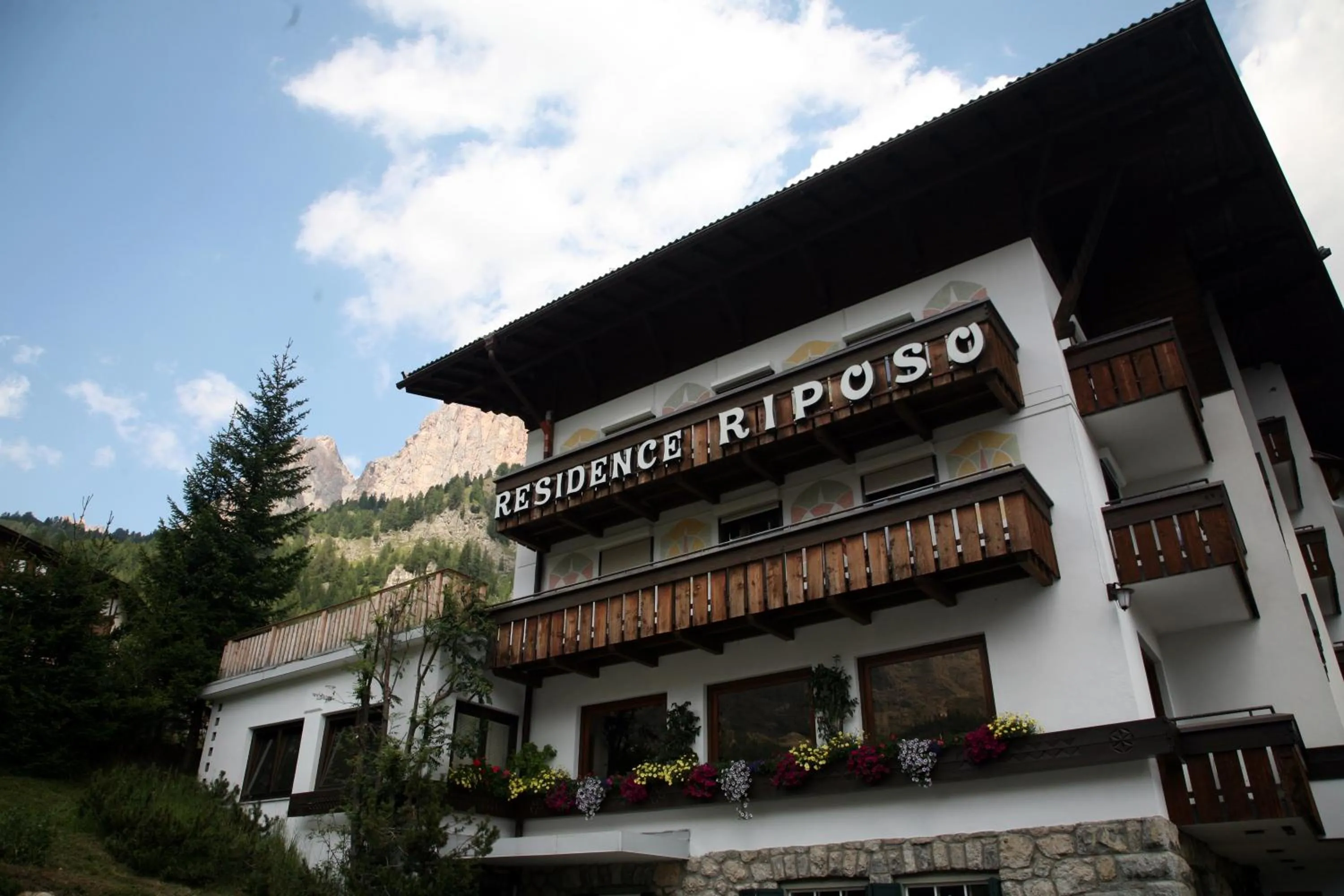 Property building in Residence Riposo