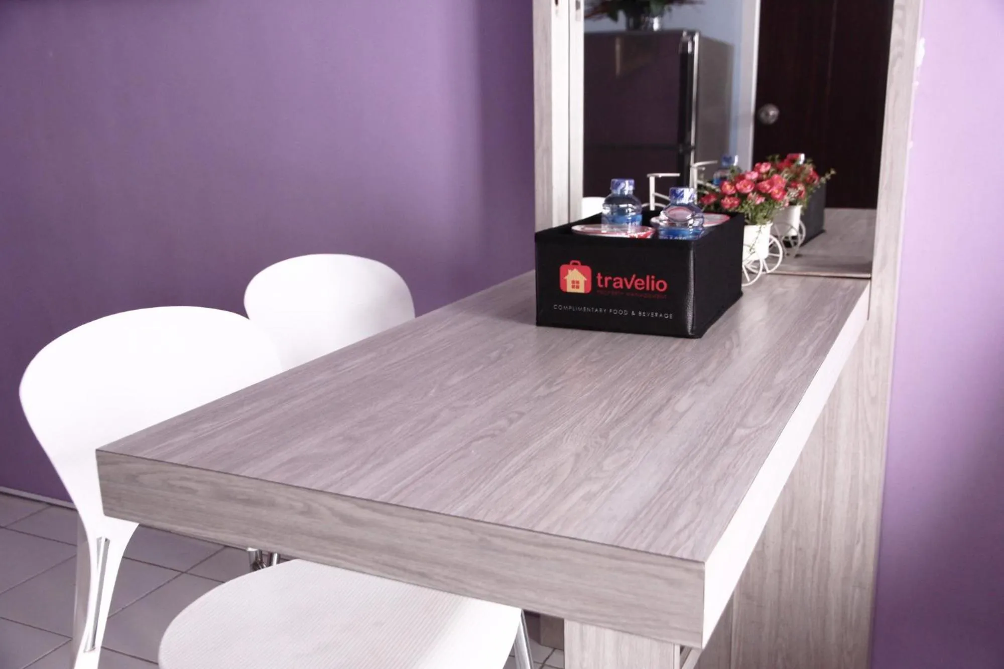 Comfortable 2BR Mutiara Bekasi Apartment By Travelio