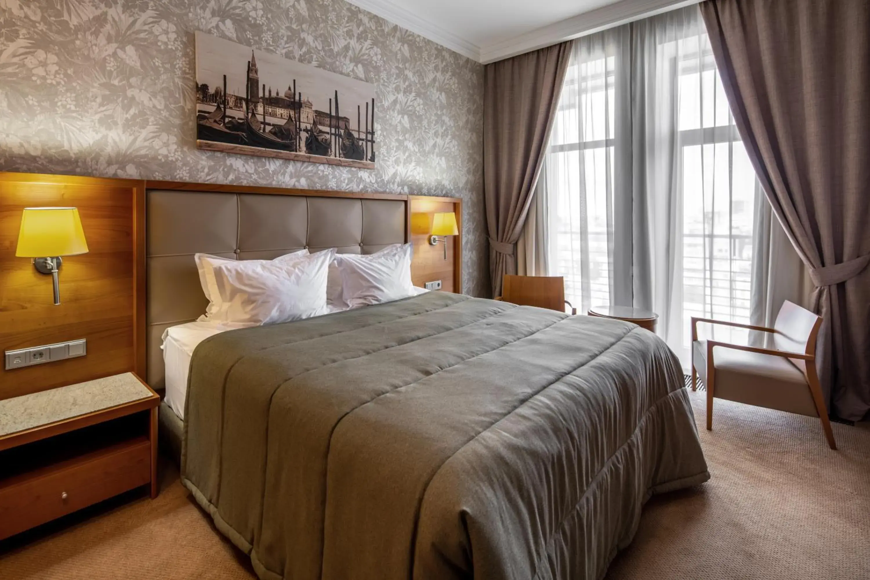 Bed in CITYHOTEL Bed in CITYHOTEL