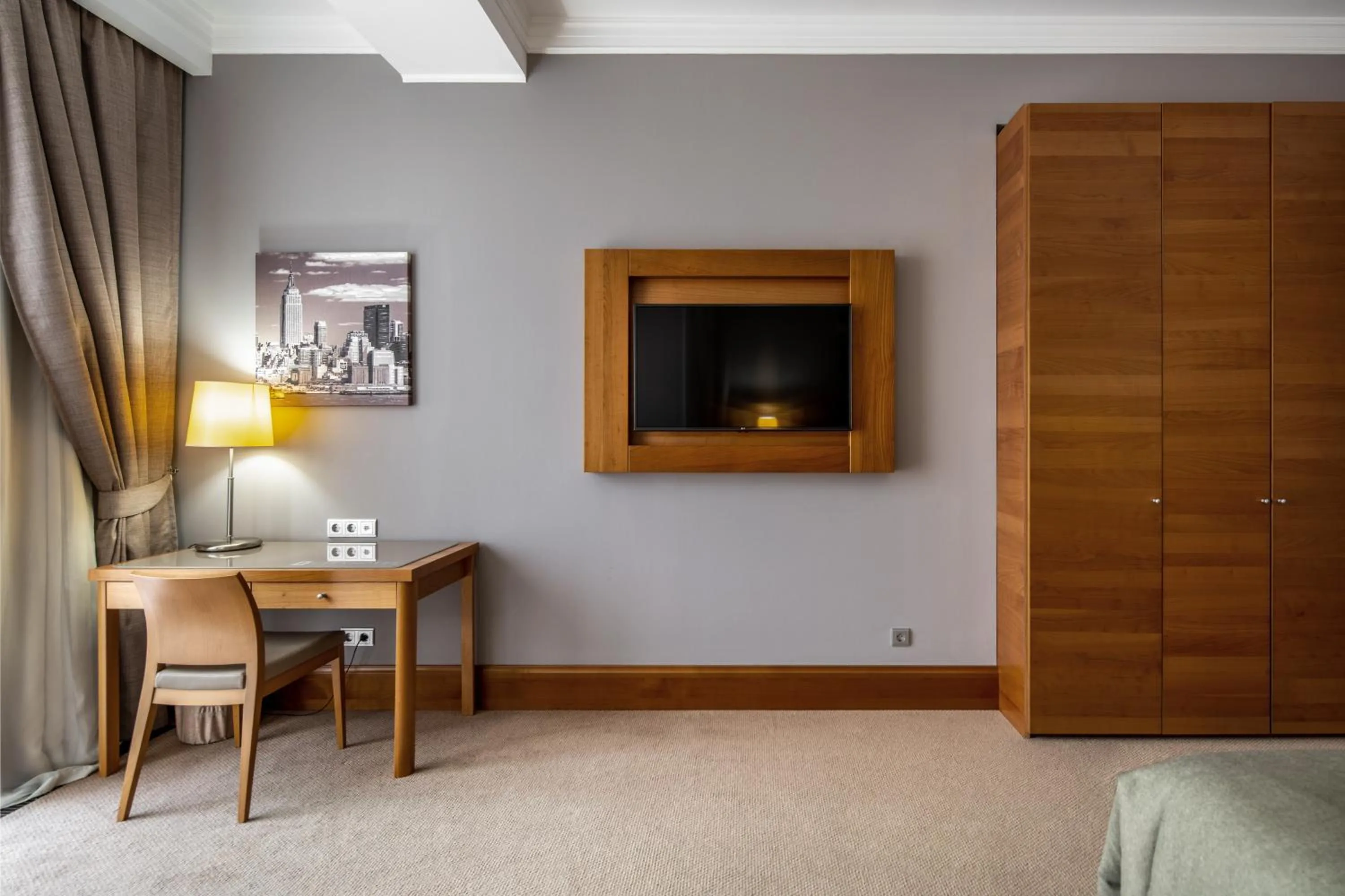 TV and multimedia in CITYHOTEL