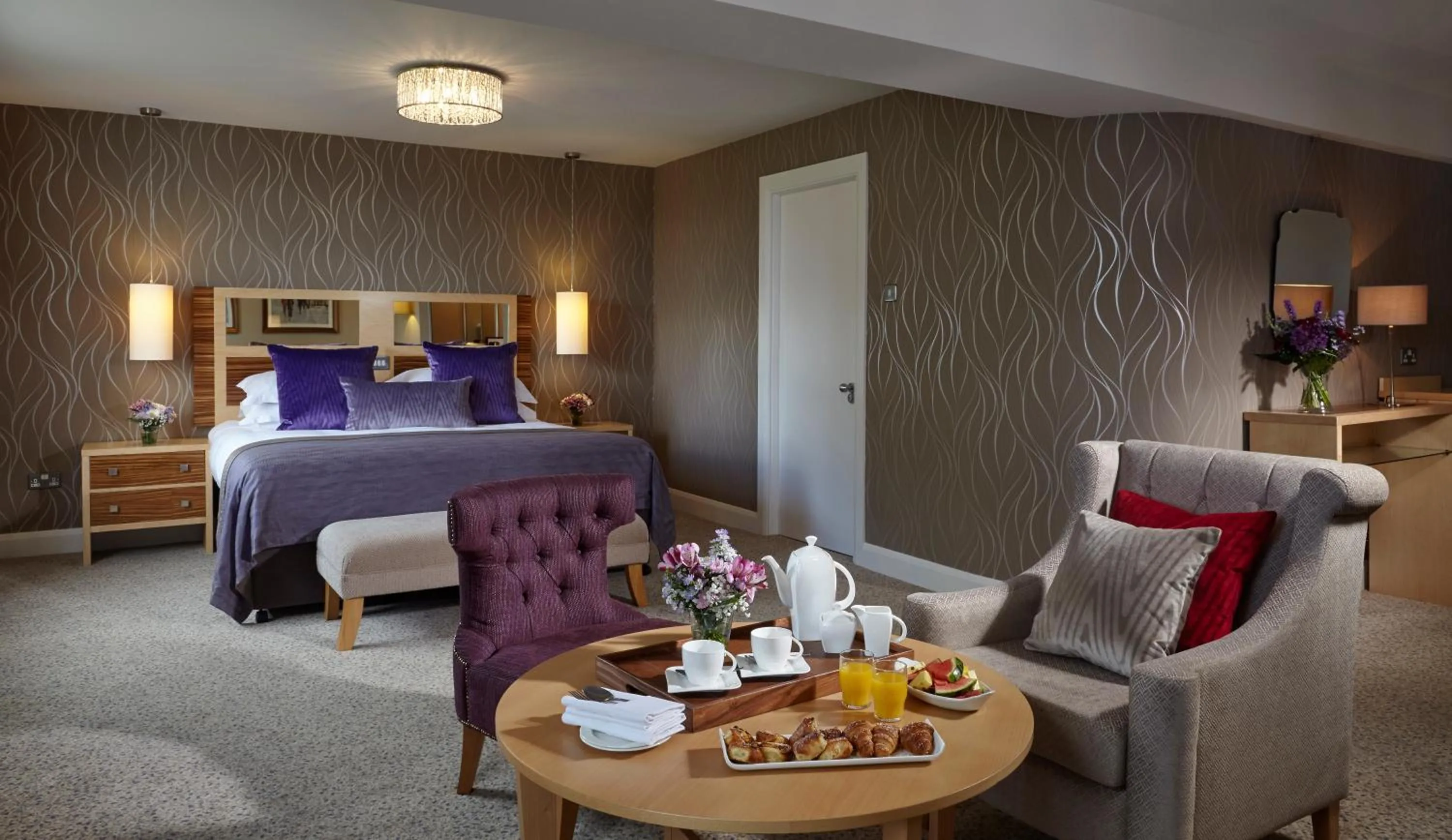 Photo of the whole room, Bed in Sligo Park Hotel & Leisure Club