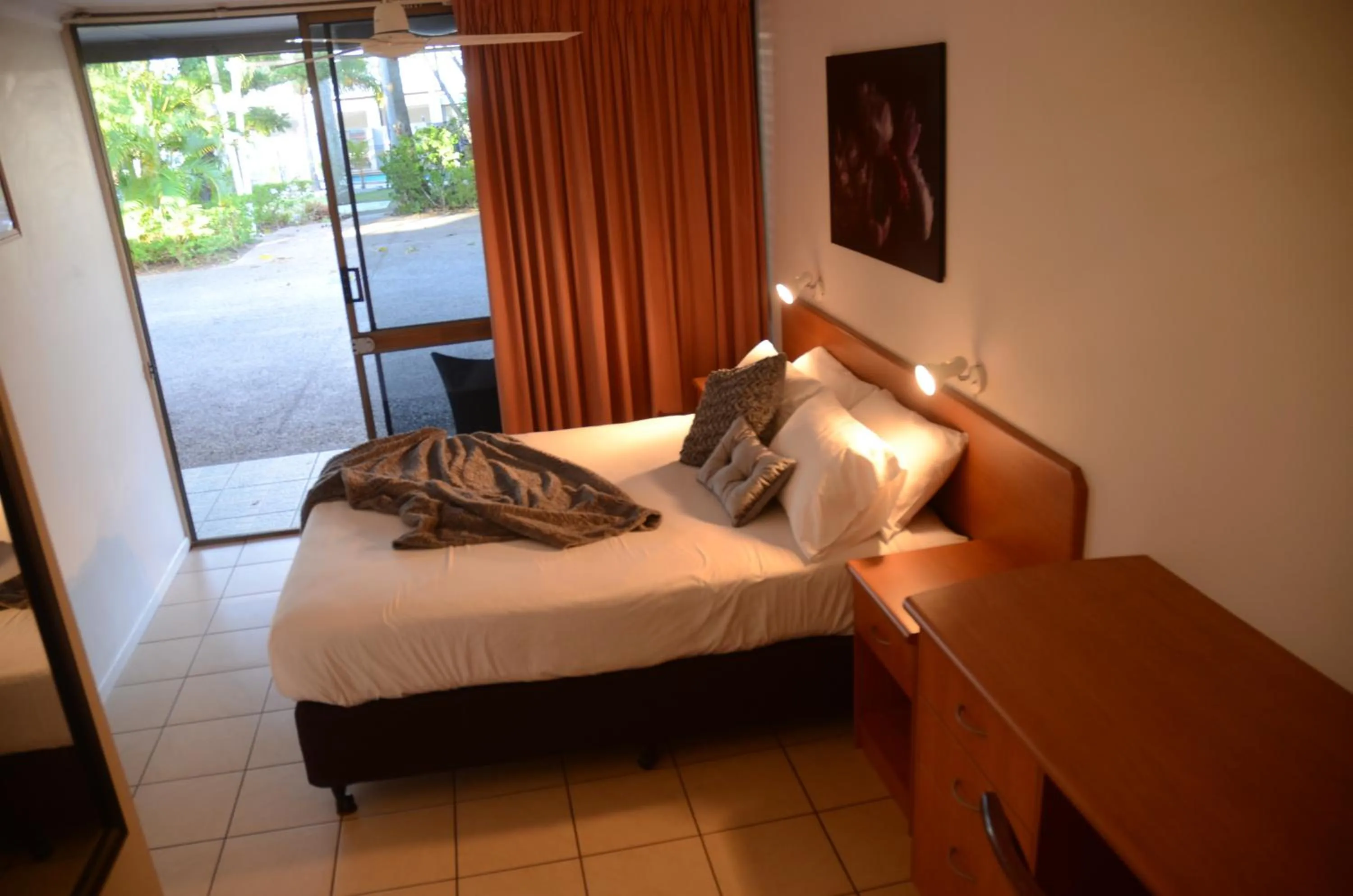 Bedroom, Bed in South Gladstone Motel