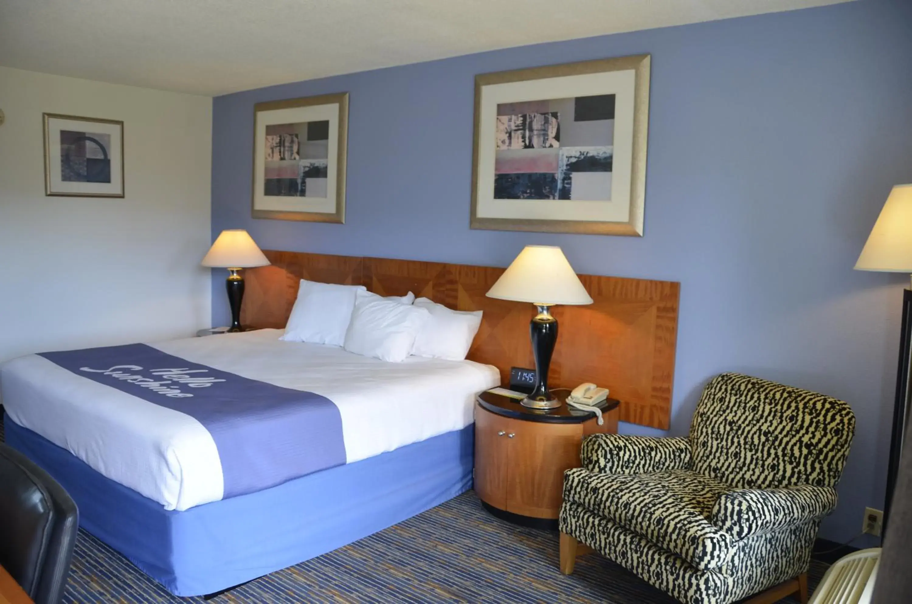 View (from property/room), Bed in Days Inn by Wyndham Luray Shenandoah View (from property/room), Bed in Days Inn by Wyndham Luray Shenandoah