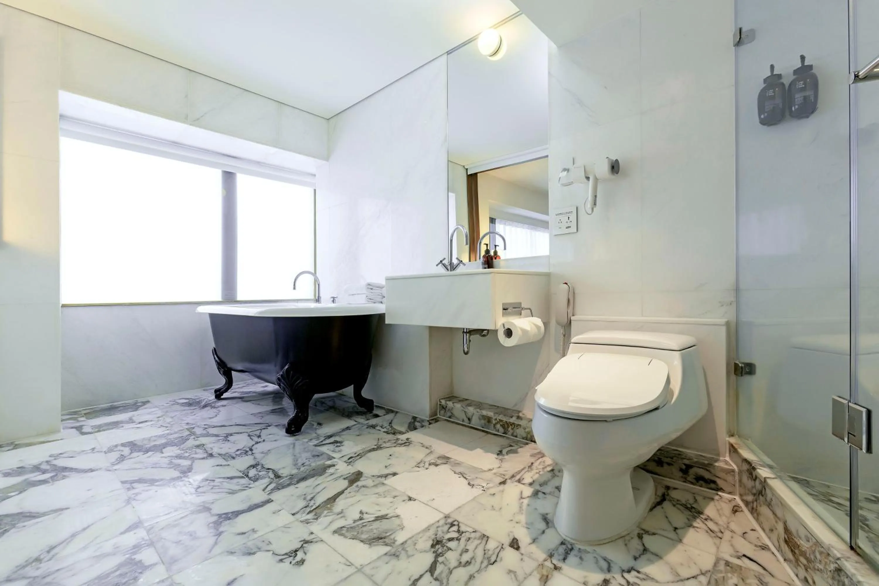 Bathroom in United Hotel