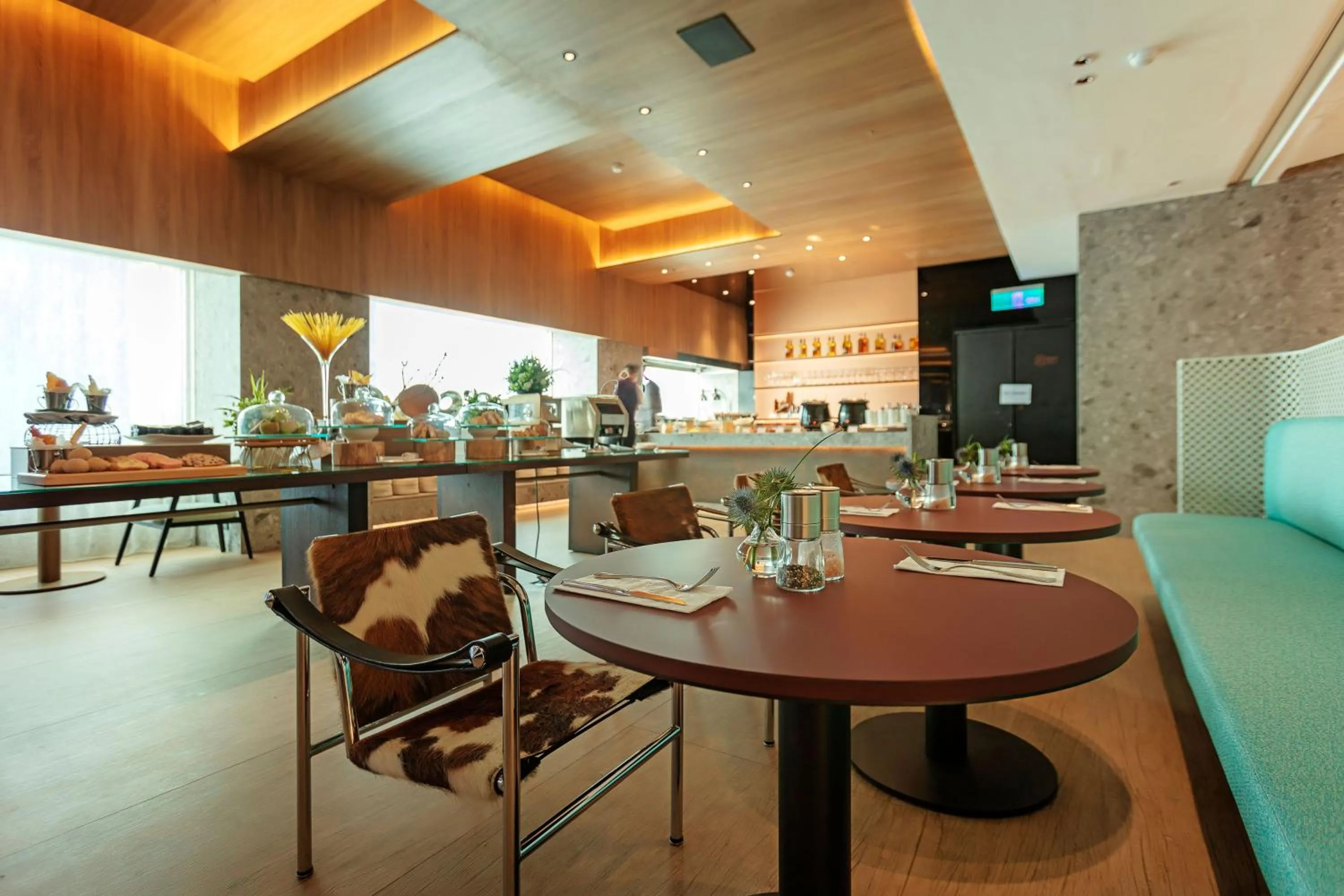 Dining area in United Hotel