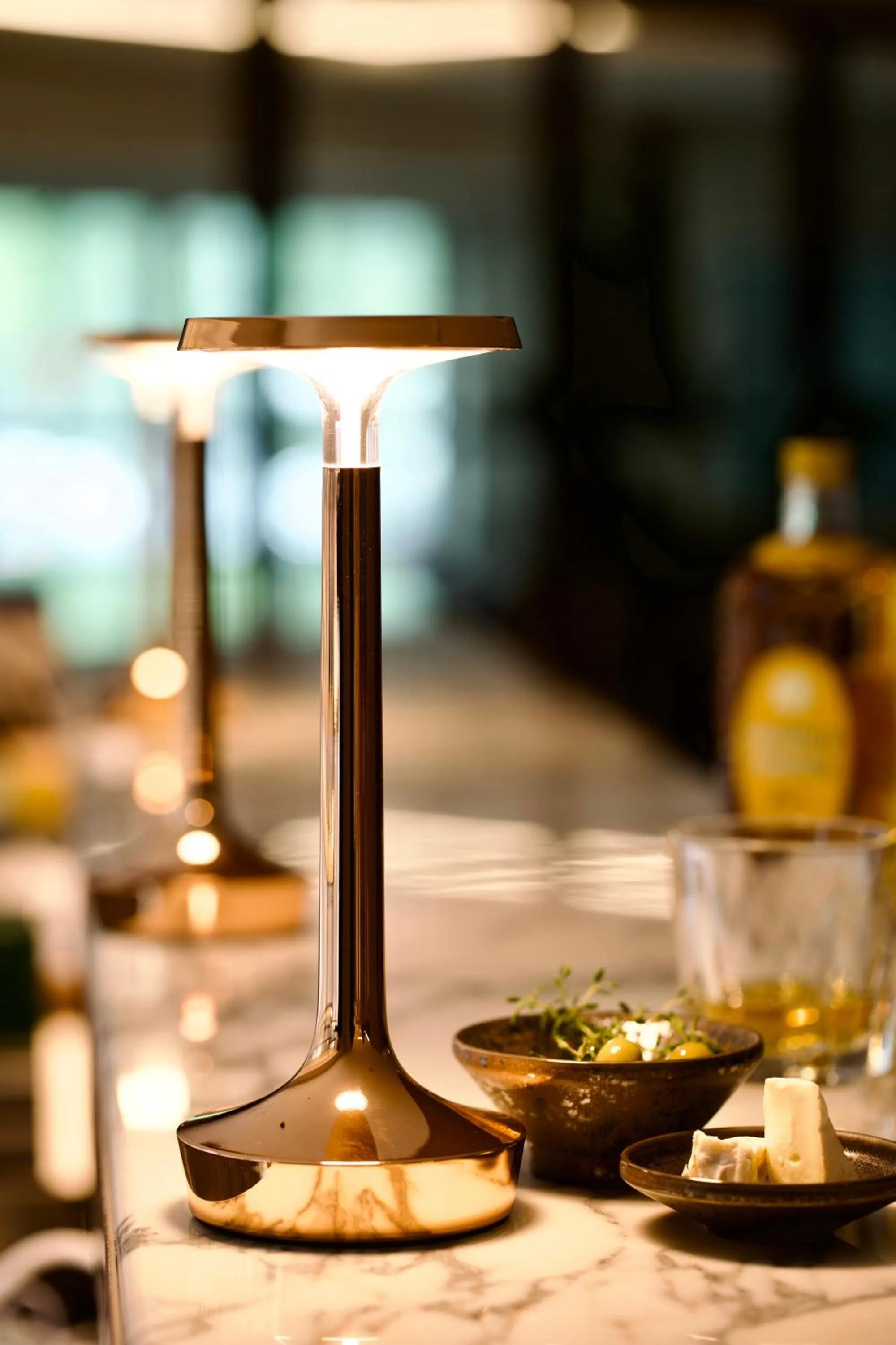 Lounge or bar in United Hotel