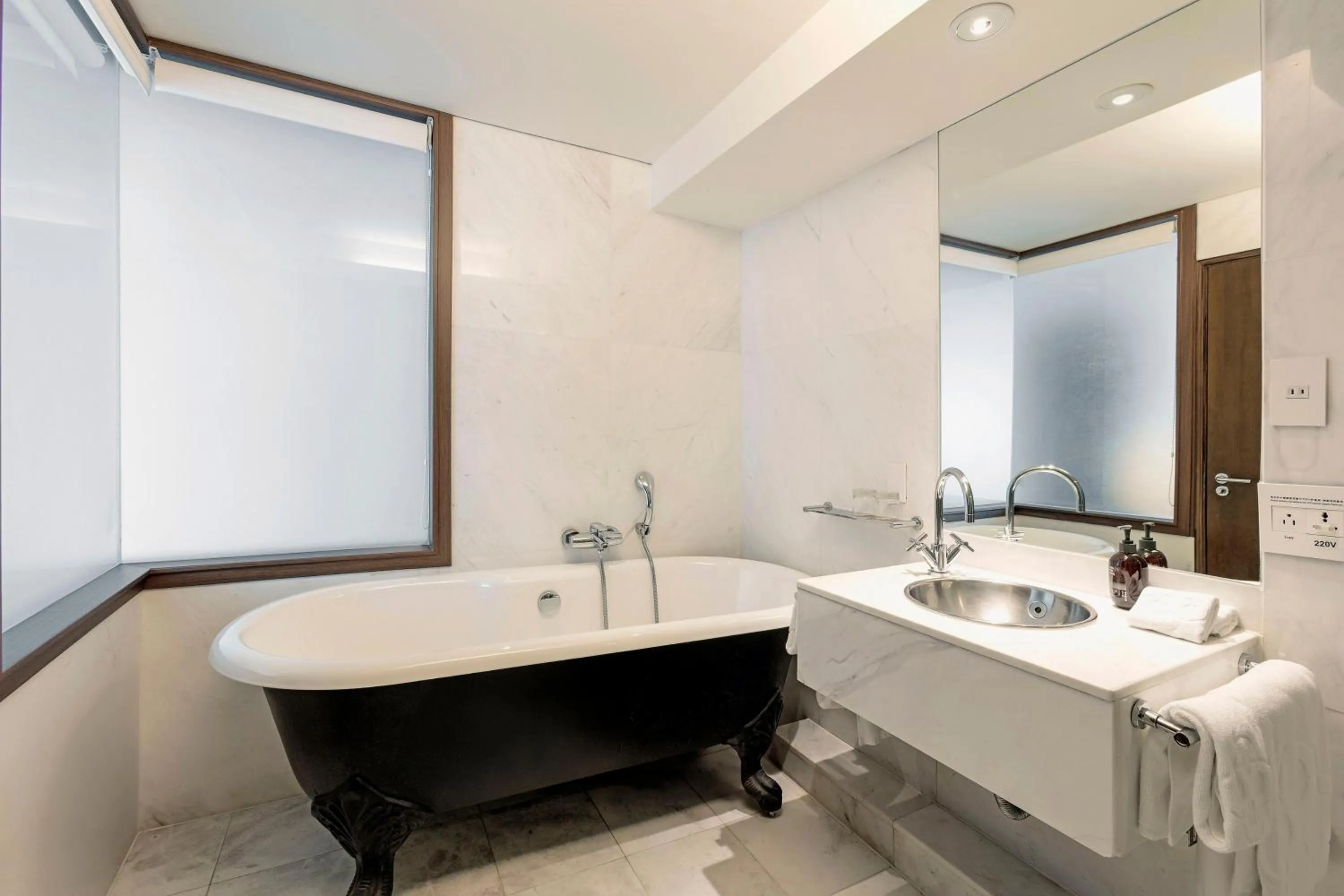 Bathroom in United Hotel