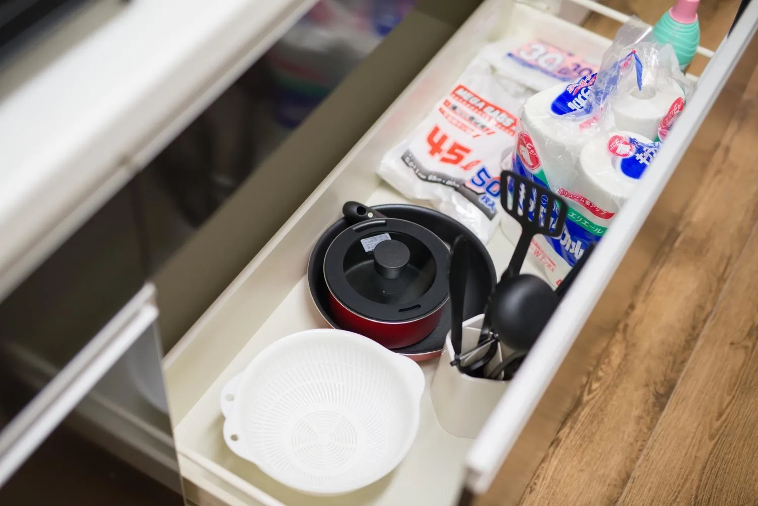 Kitchen or kitchenette in fleur Matsuyamachi -vacation rental-