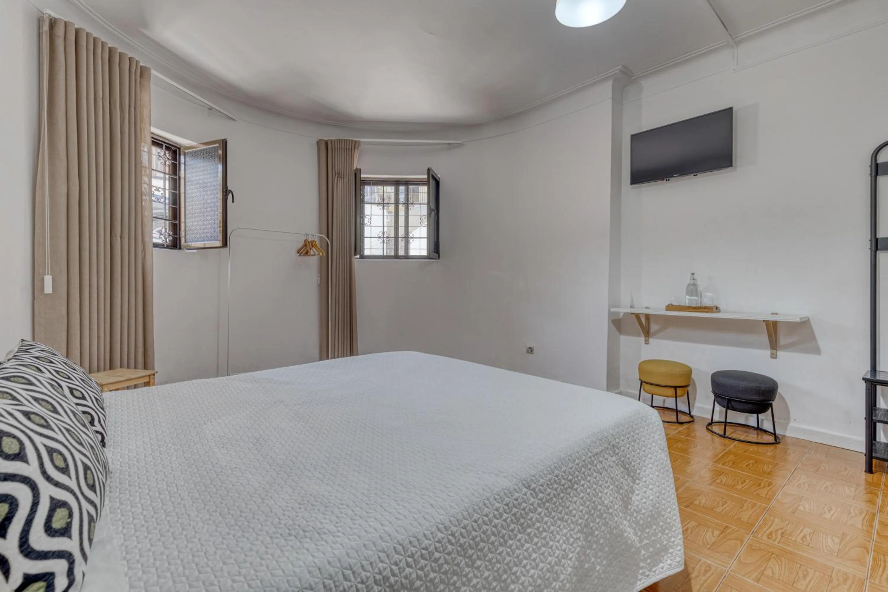 TV and multimedia, Bed in Hotel Borsalino