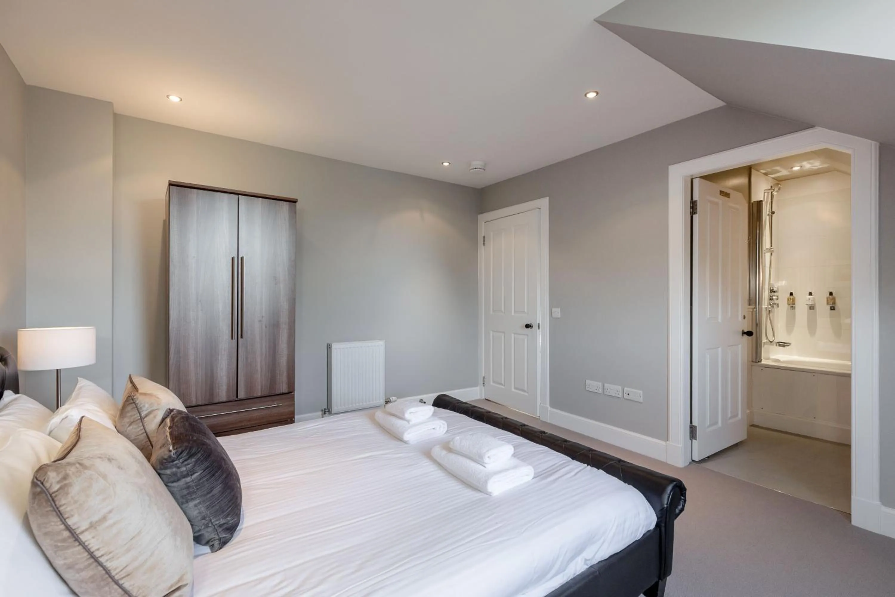 Bed in Destiny Scotland - Q-Residence