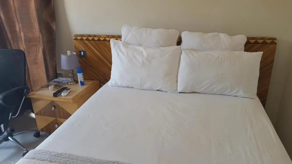Bed in Ridgesea Guest House