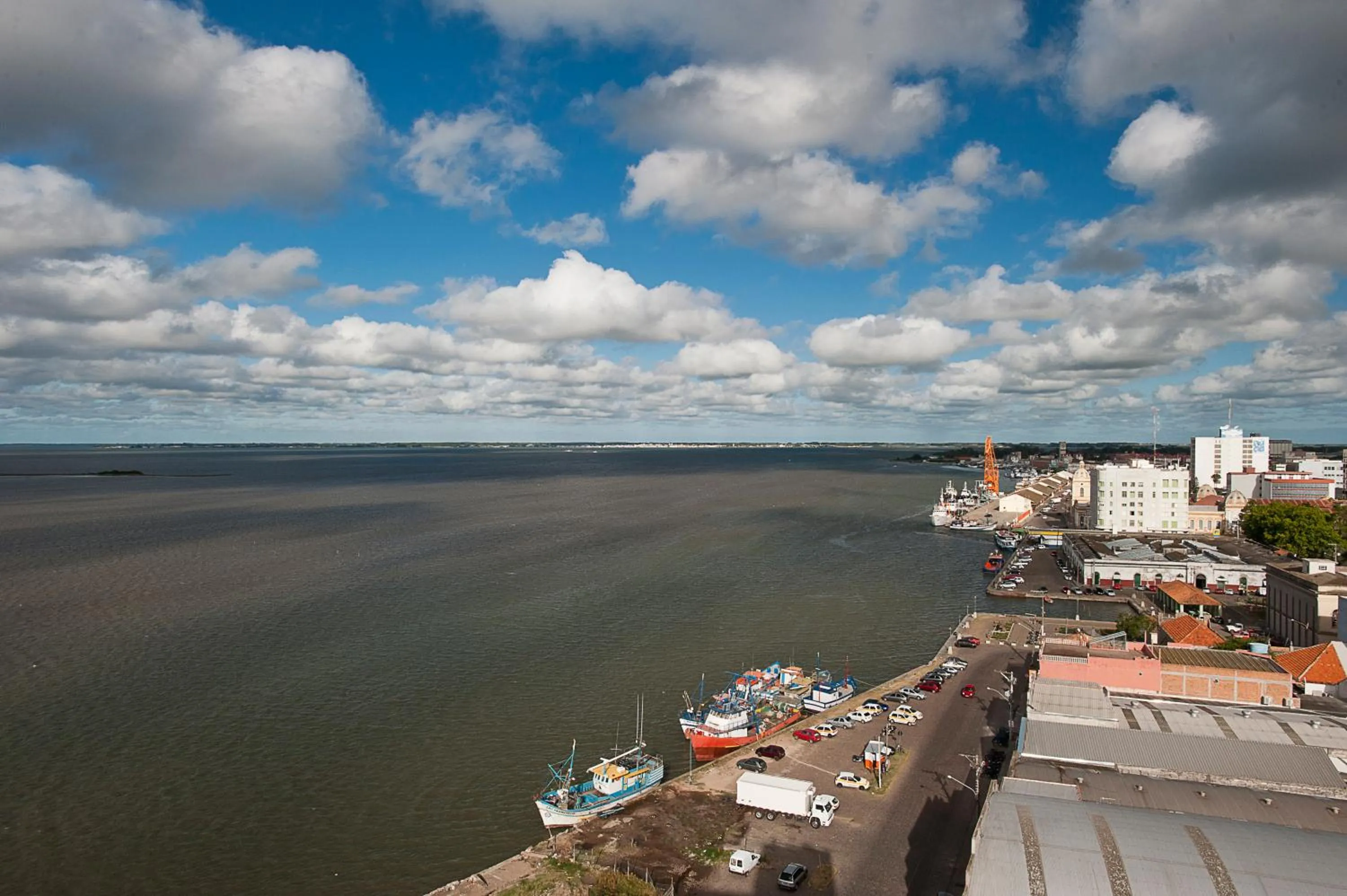 City view in Swan Rio Grande