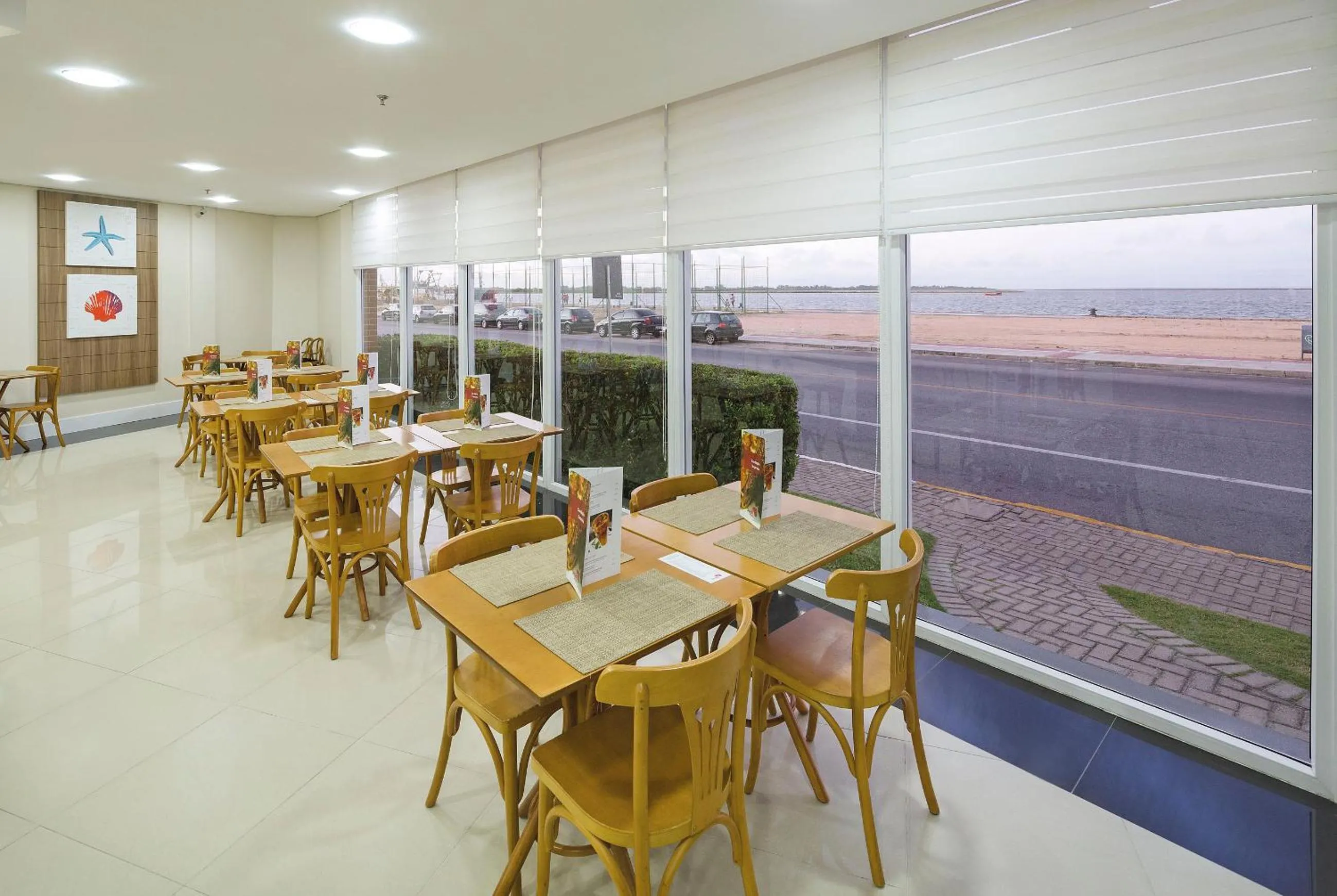 Restaurant/places to eat in Swan Rio Grande