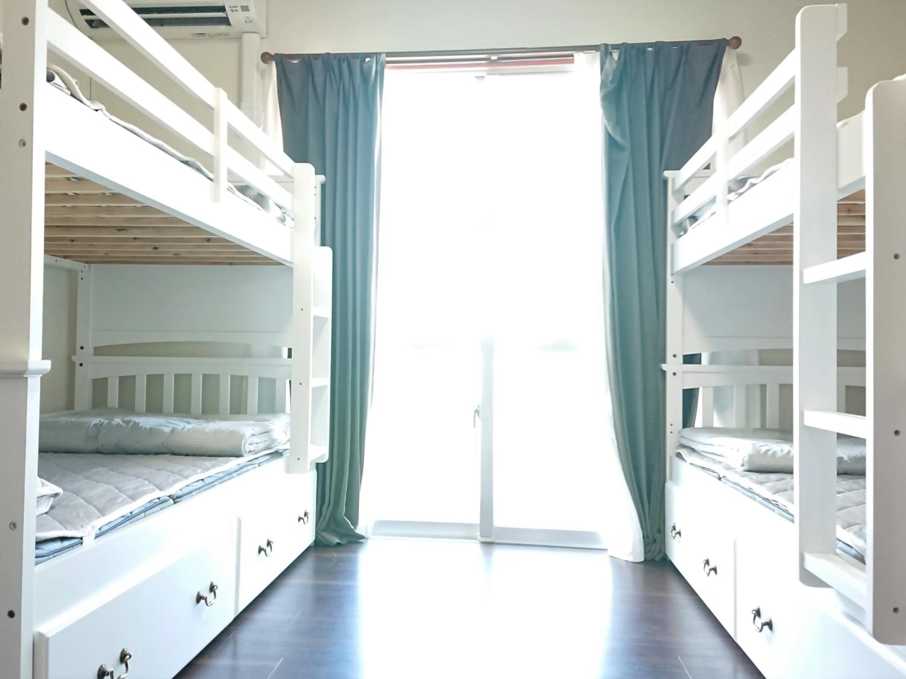 bunk bed, Bed in Yenn's Marina Inn Zamami Condominium