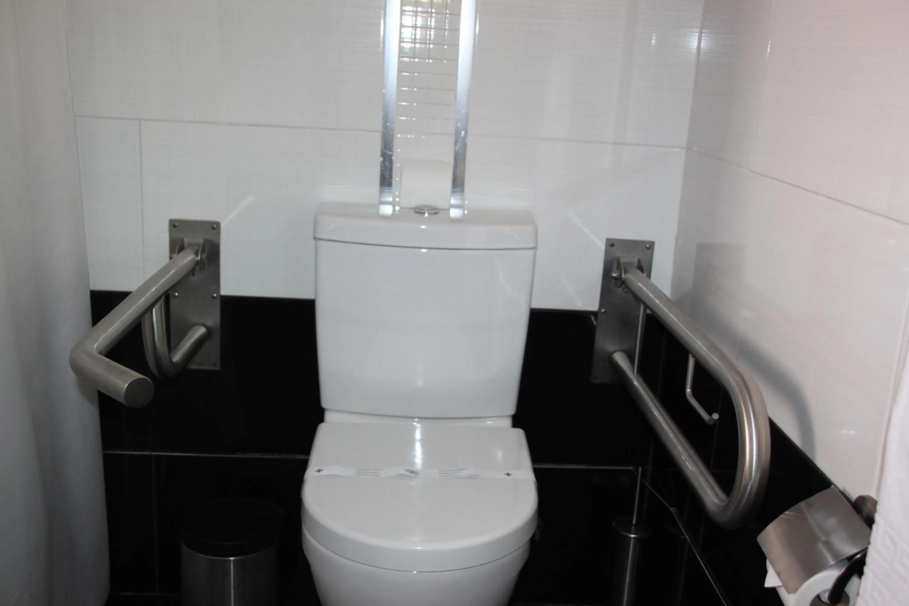 Bathroom in Hotel Quasar