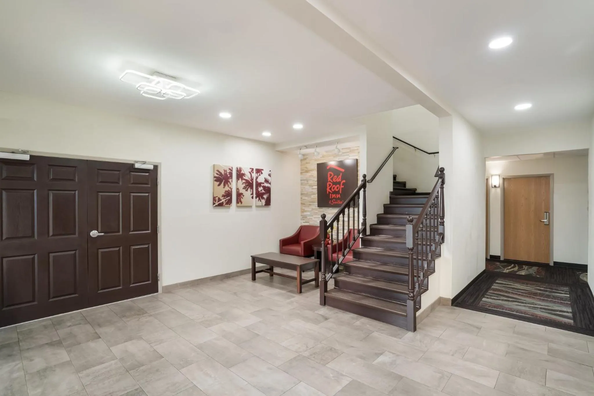 Lobby or reception in Red Roof Inn & Suites Carrollton, GA - West Georgia