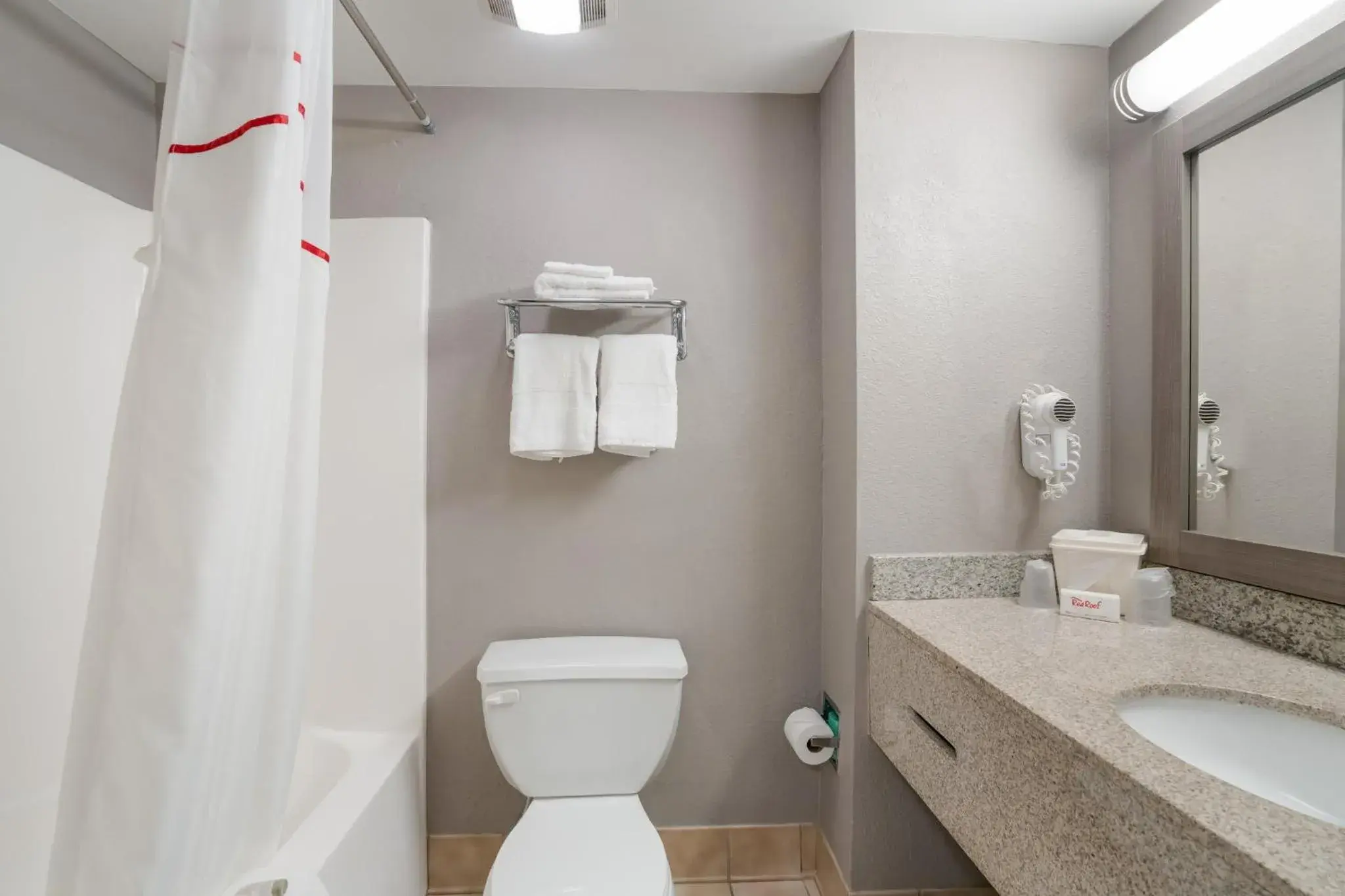 Bathroom in Red Roof Inn & Suites Carrollton, GA - West Georgia Bathroom in Red Roof Inn & Suites Carrollton, GA - West Georgia