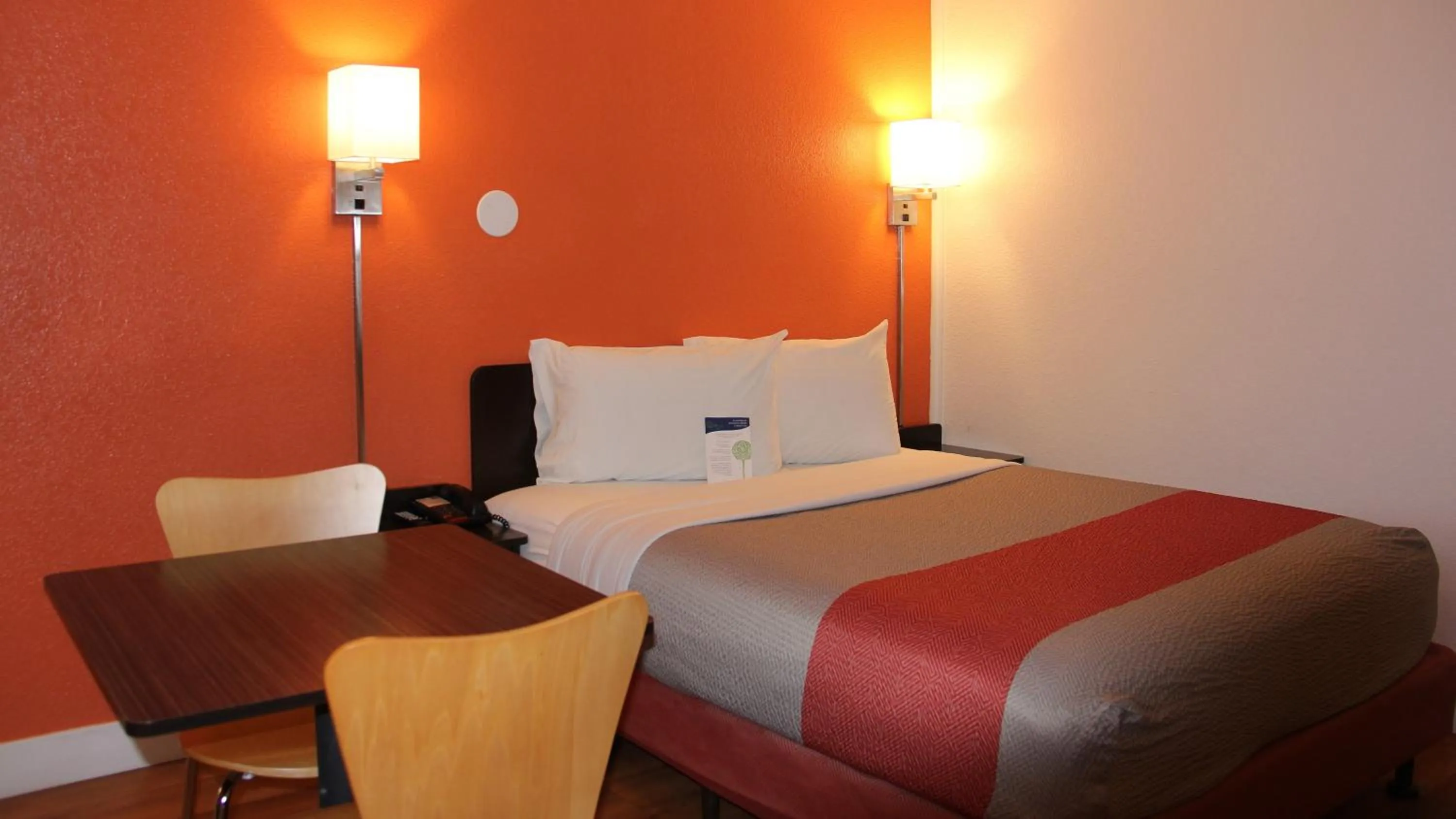 Bed in Motel 6-Goodland, KS