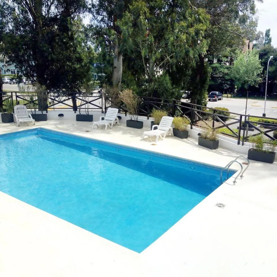 Swimming pool in Green Sea Apart Hotel