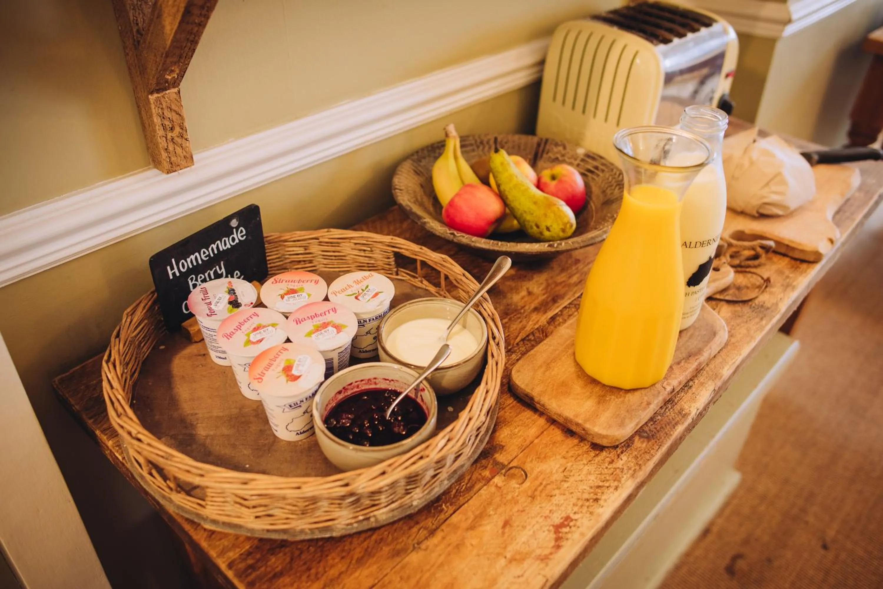 Continental breakfast in The Georgian House