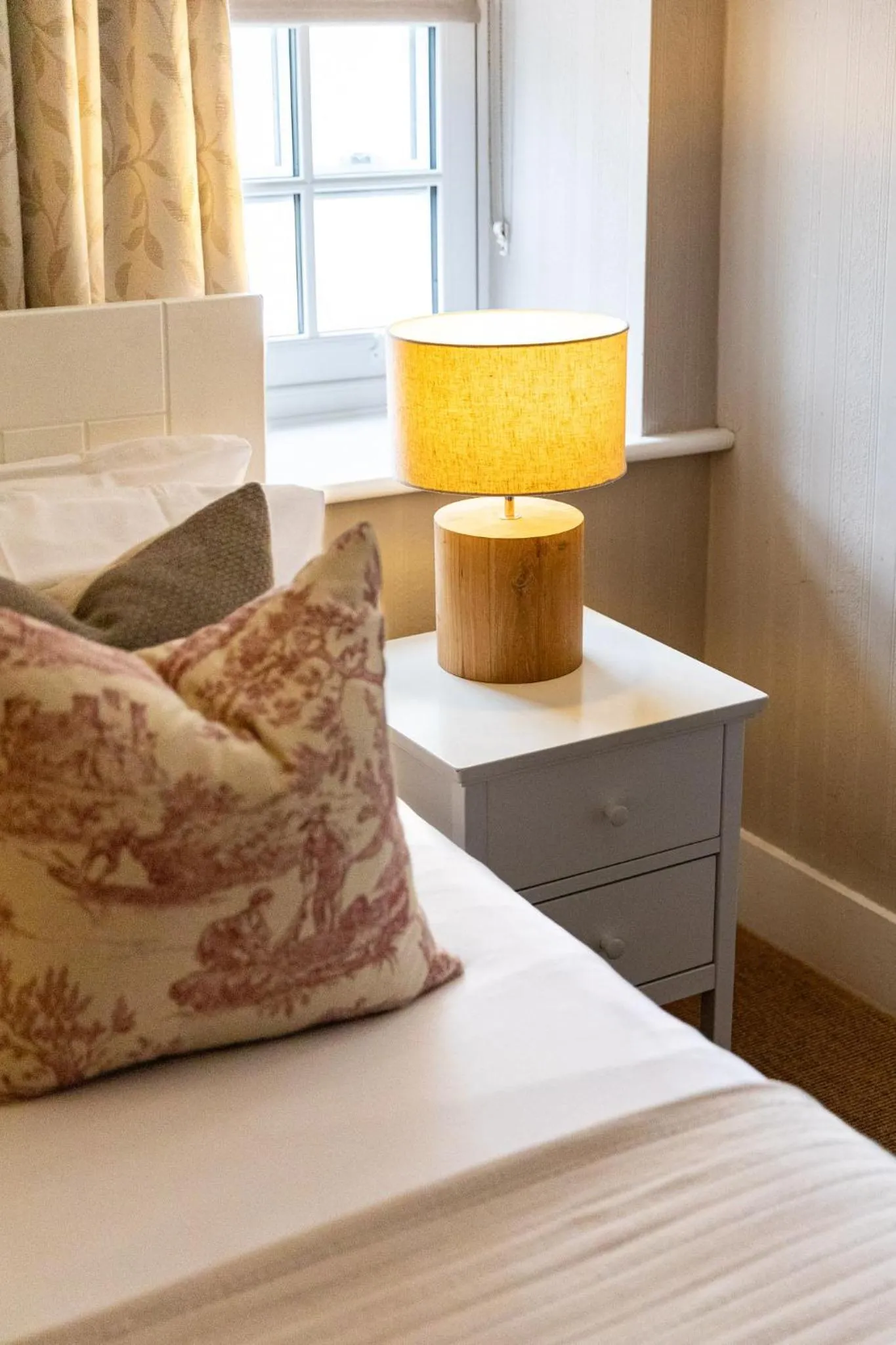 Bedroom, Bed in The Georgian House