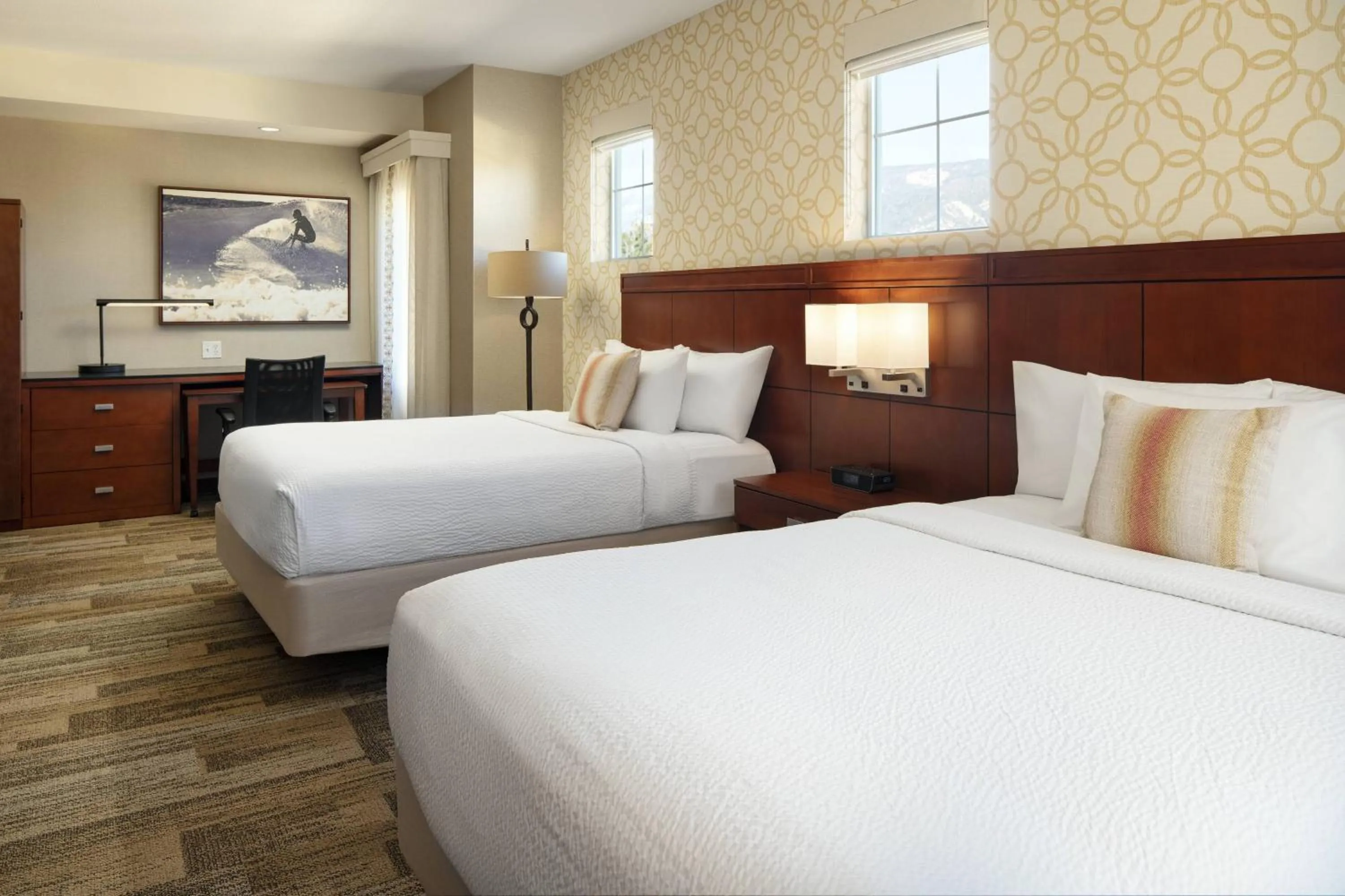 Bedroom, Bed in Courtyard by Marriott Santa Barbara Goleta