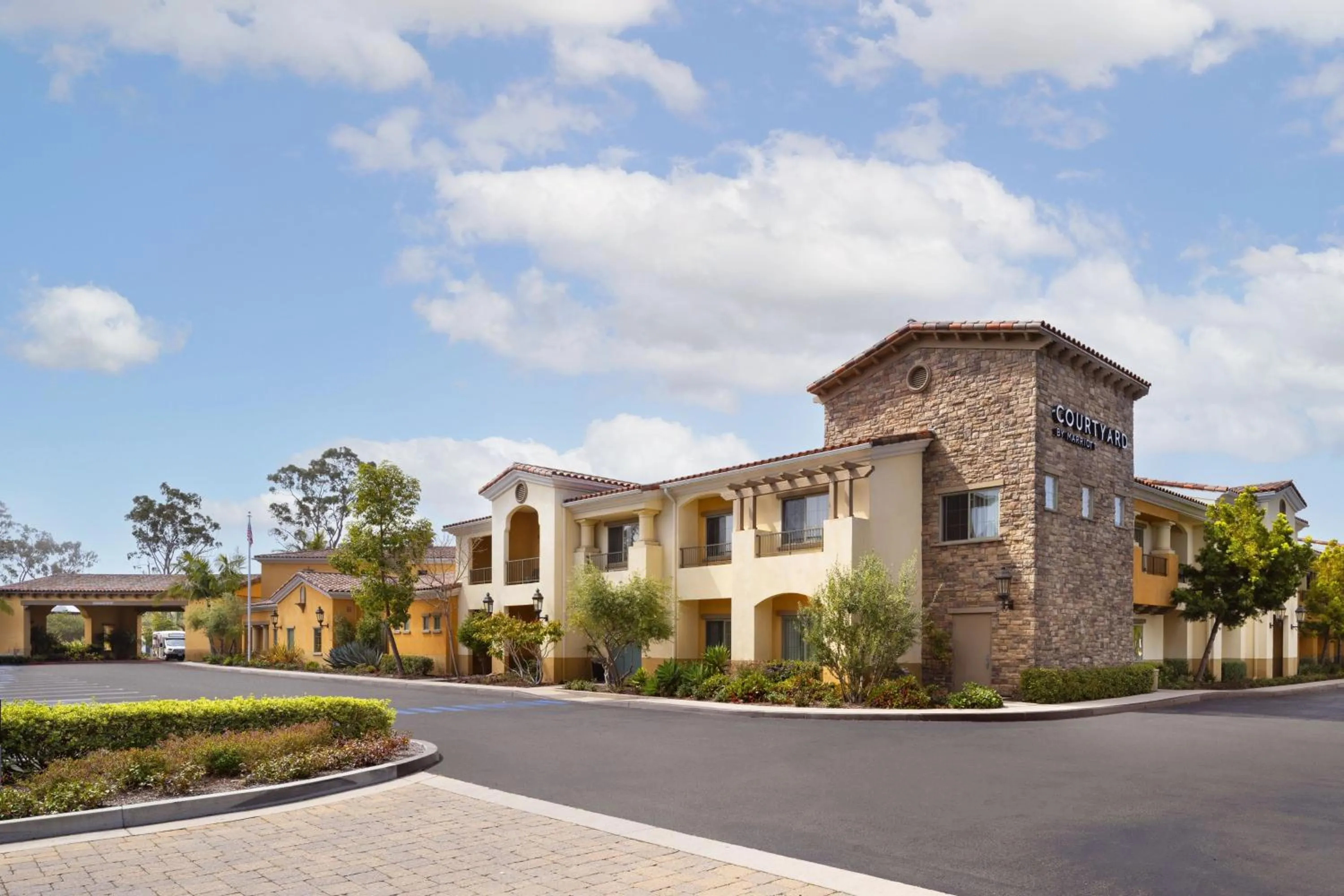 Property building in Courtyard by Marriott Santa Barbara Goleta