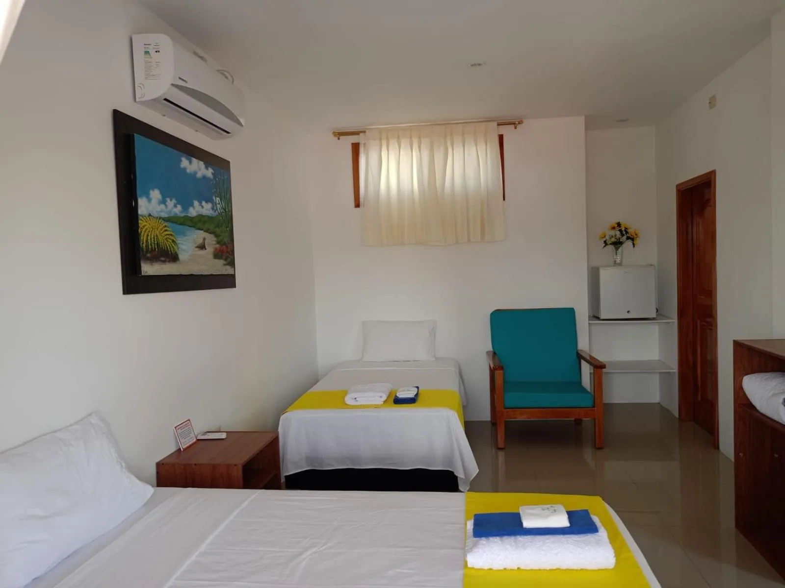 Bedroom, Bed in Galápagos Isabela Hotel Loja