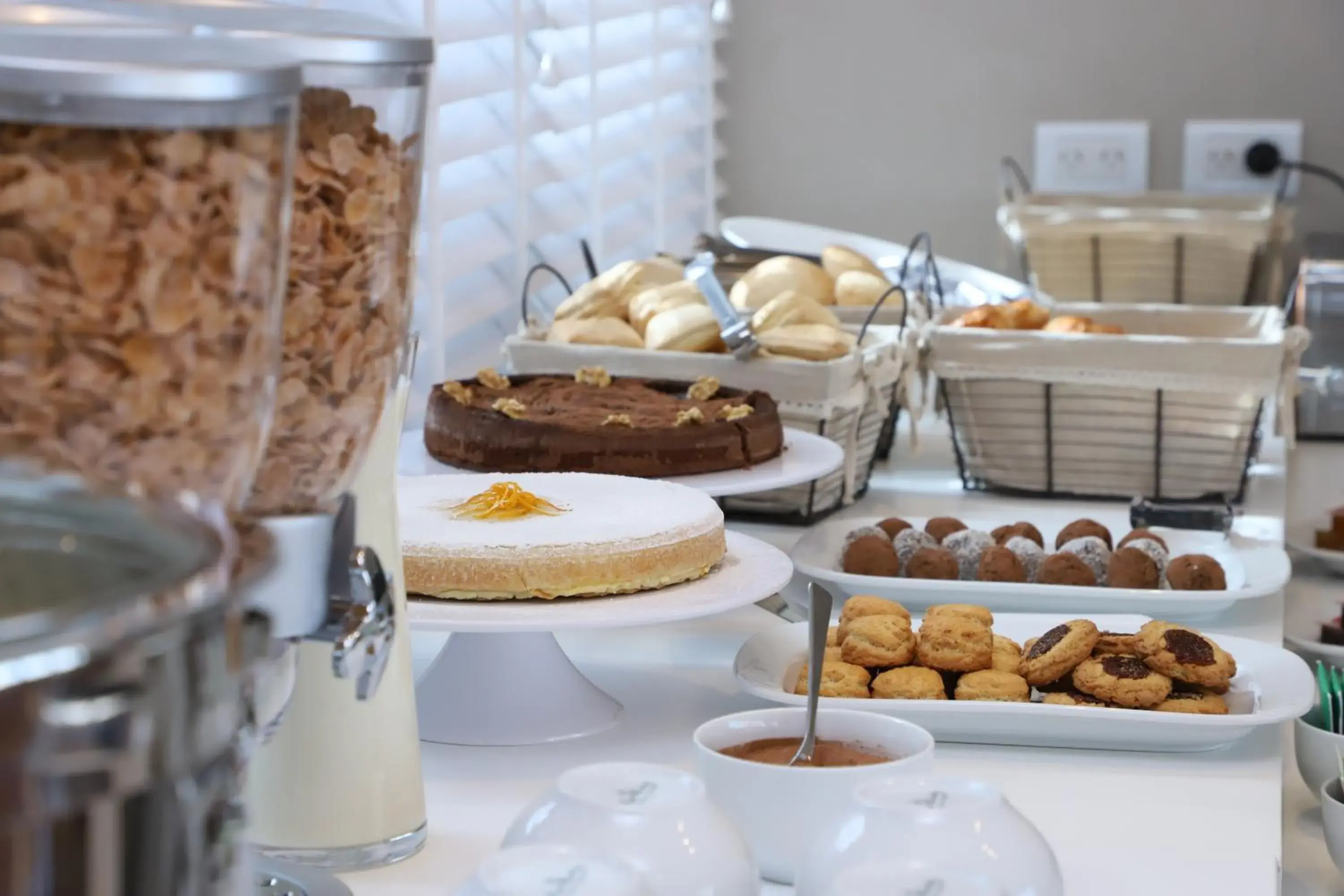 Food and drinks in Agua del Corral Hotel & Spa Food and drinks in Agua del Corral Hotel & Spa