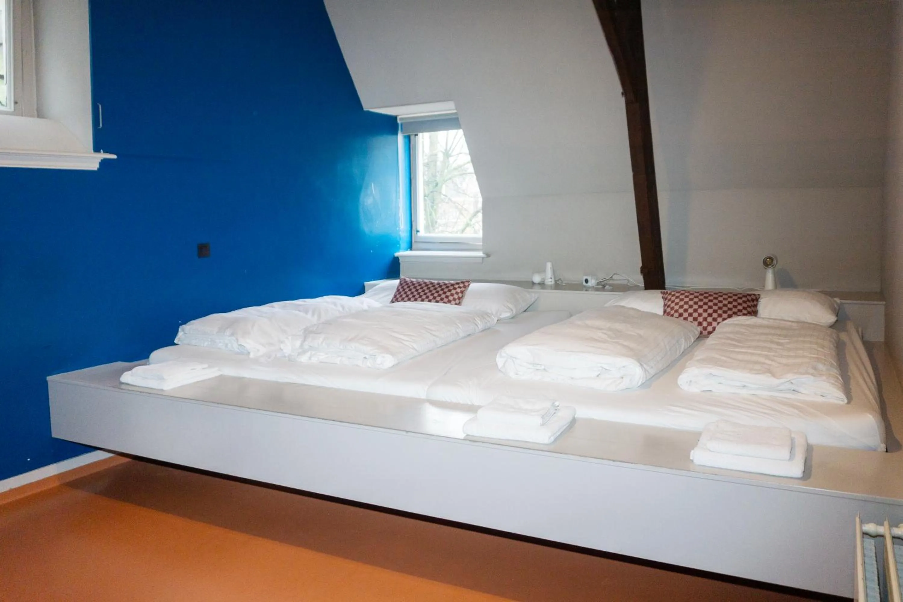 Bed in Bird Deventer