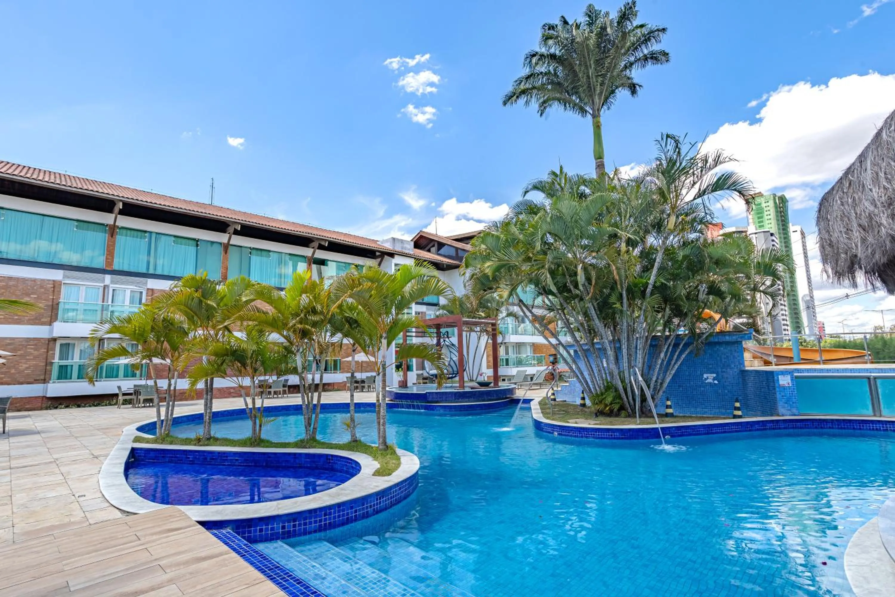 Swimming pool in Hotel Village Premium Campina Grande