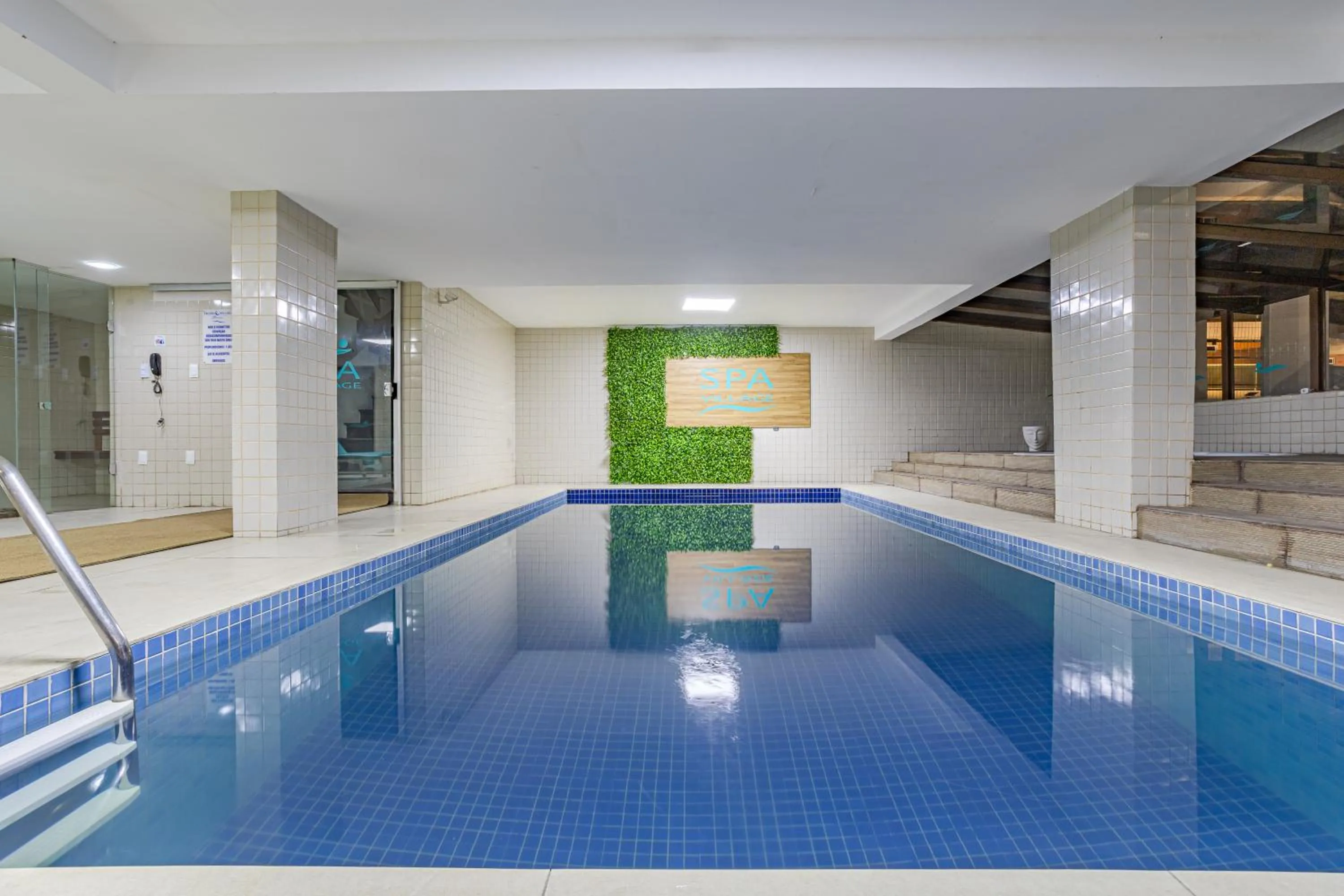 Swimming pool in Hotel Village Premium Campina Grande