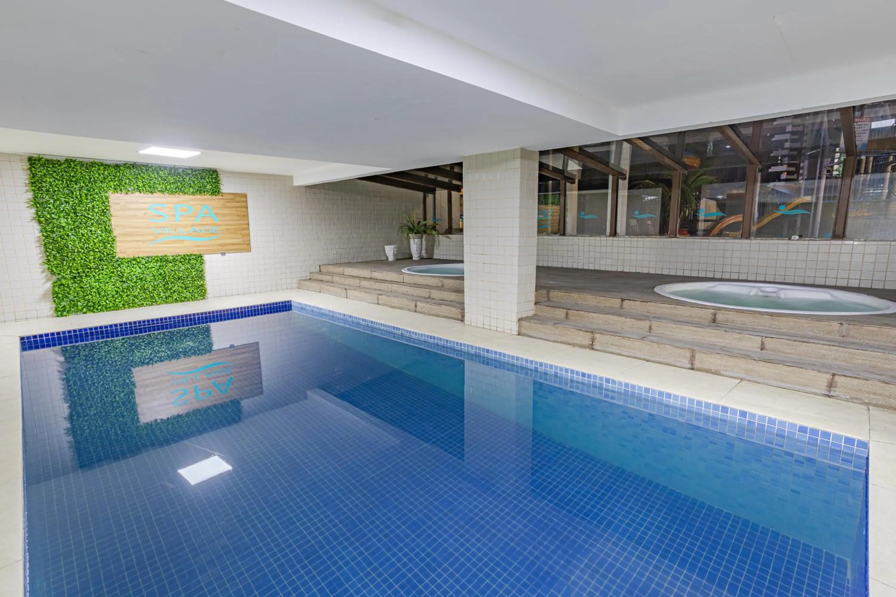 Swimming pool in Hotel Village Premium Campina Grande