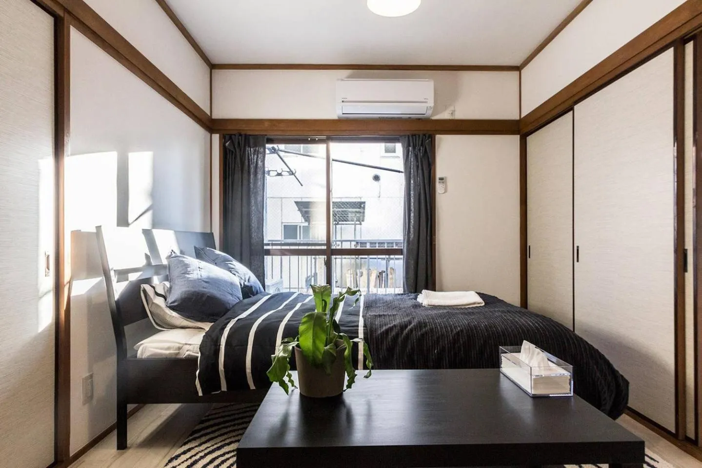 Bed in Ikebukuro Yamase Building #GR1