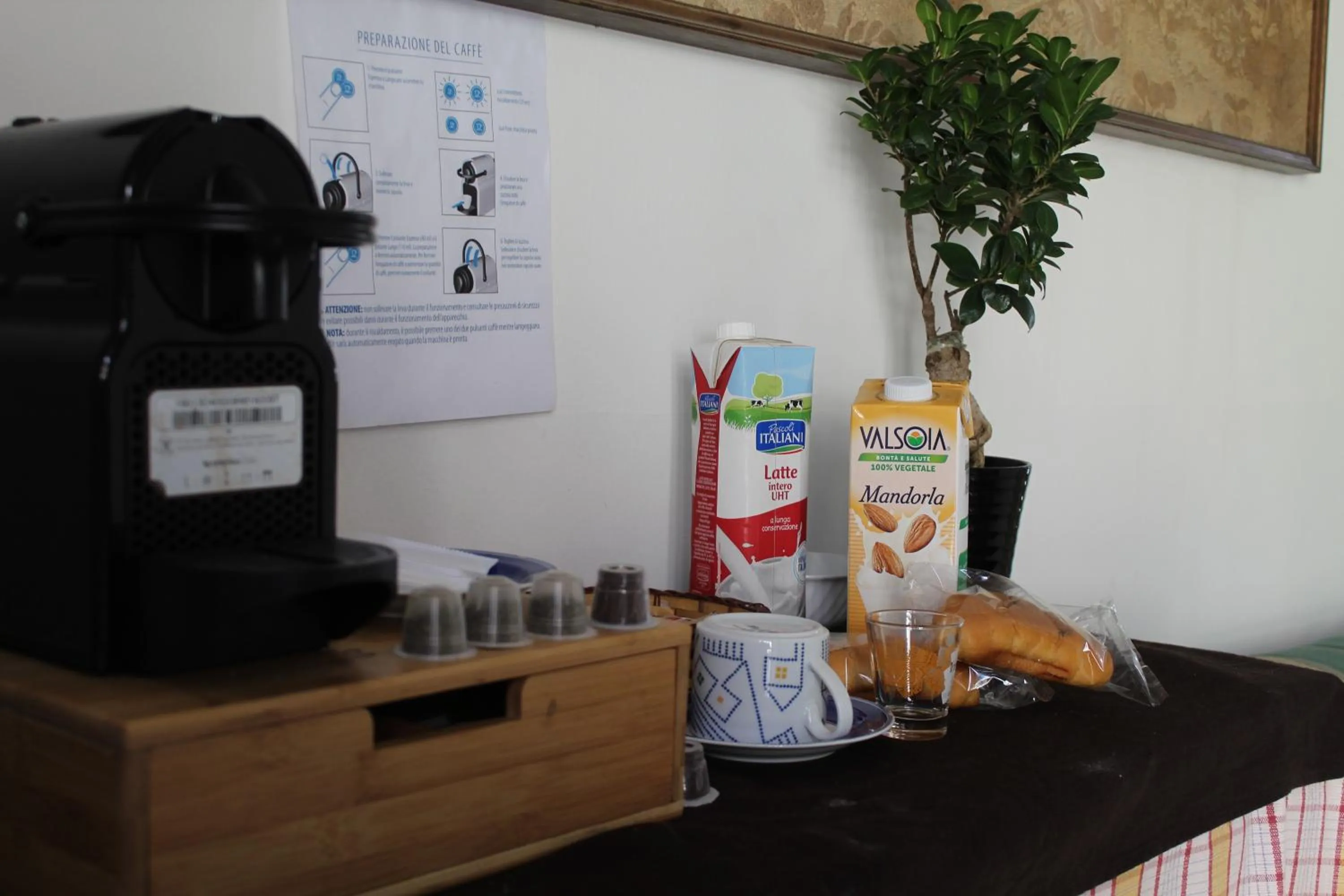 Coffee/tea facilities in Little sweet escape