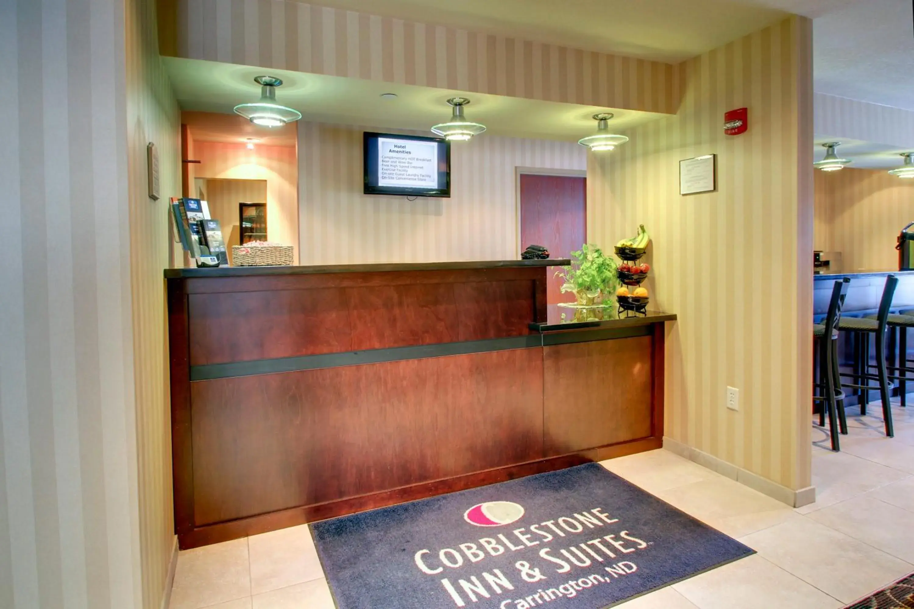 Lobby or reception in Cobblestone Inn & Suites - Carrington Lobby or reception in Cobblestone Inn & Suites - Carrington