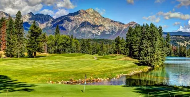 Golfcourse in Best Western Mountainview Inn
