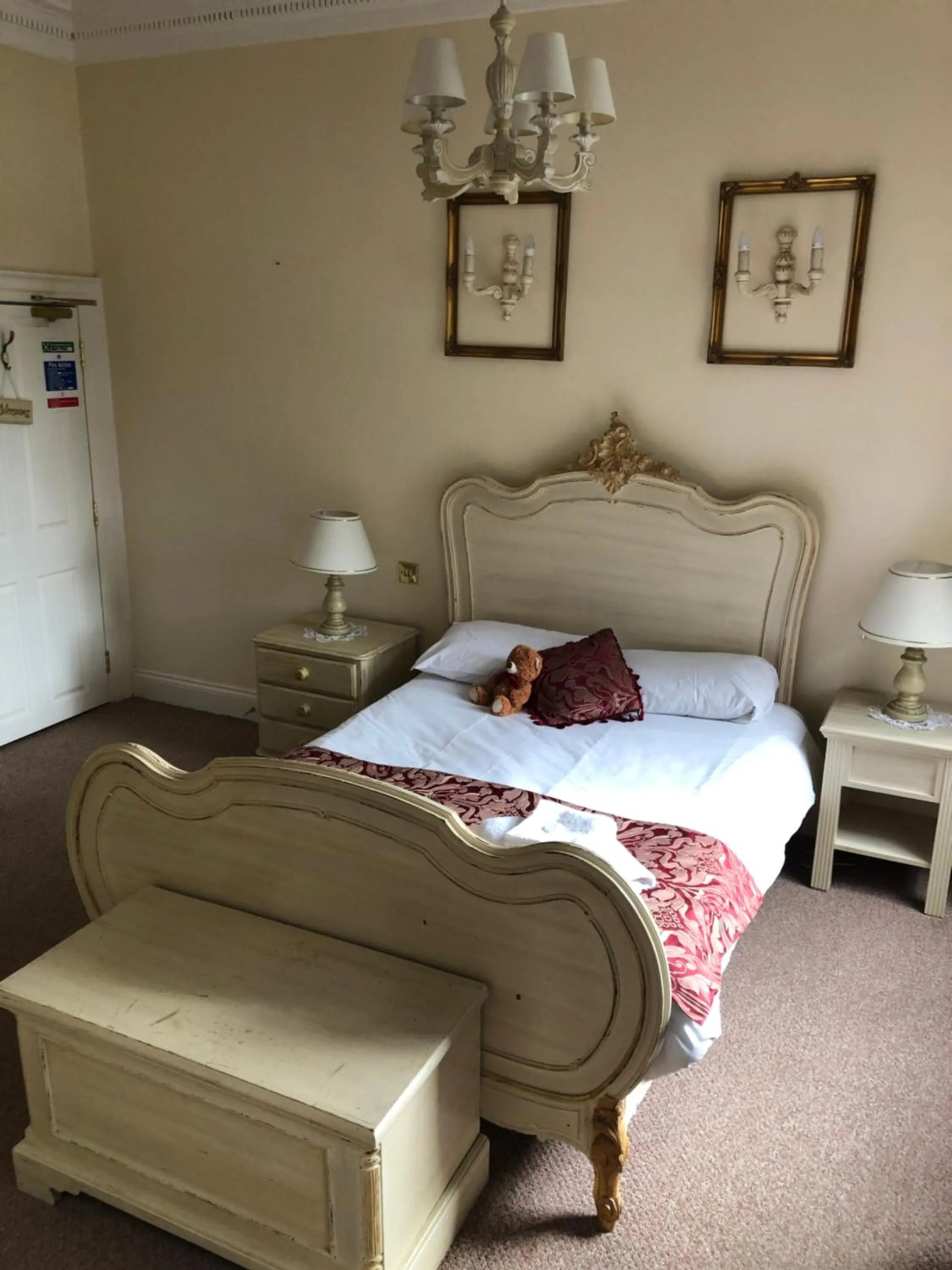 Bed in The Brewers Arms