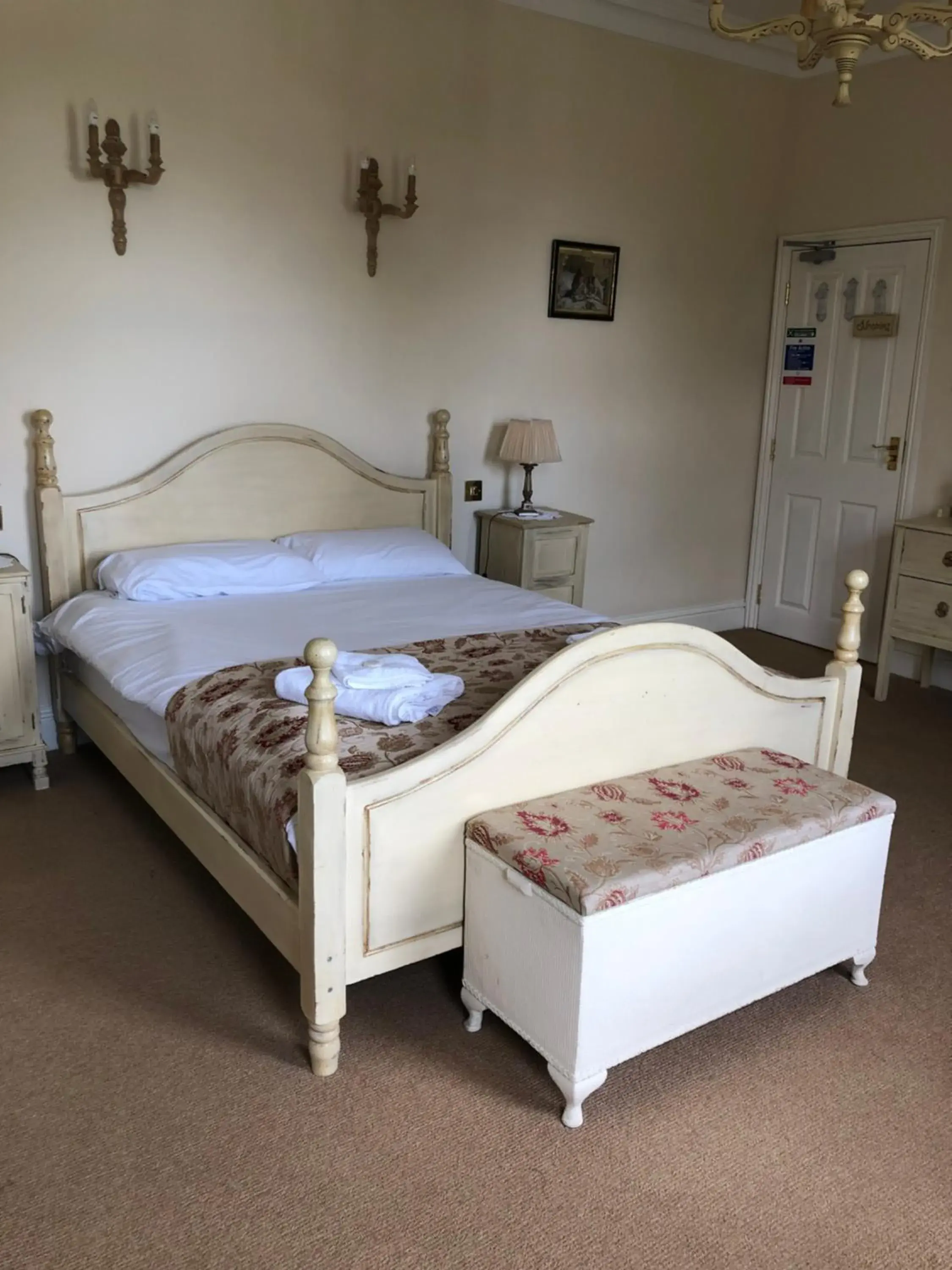 Family Room in The Brewers Arms Family Room in The Brewers Arms