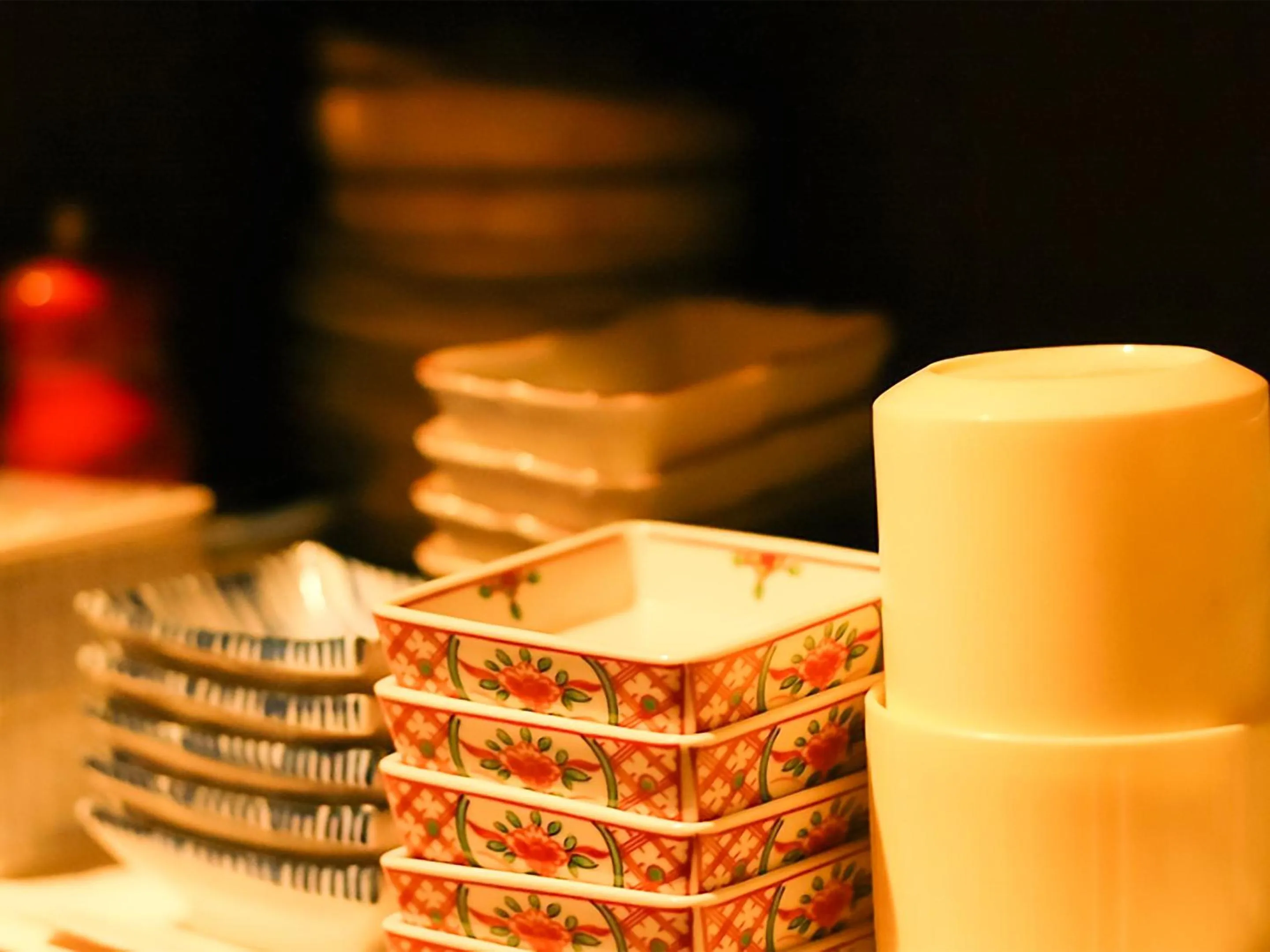 Communal kitchen in Oyama Guesthouse Kyoto