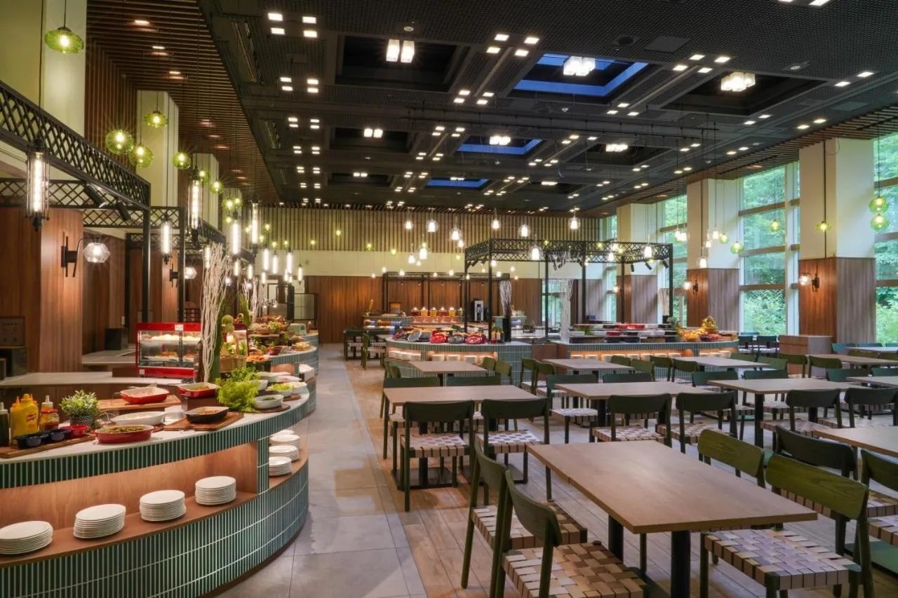 Restaurant/places to eat in Karuizawakurabu Hotel 1130 Hewitt Resort