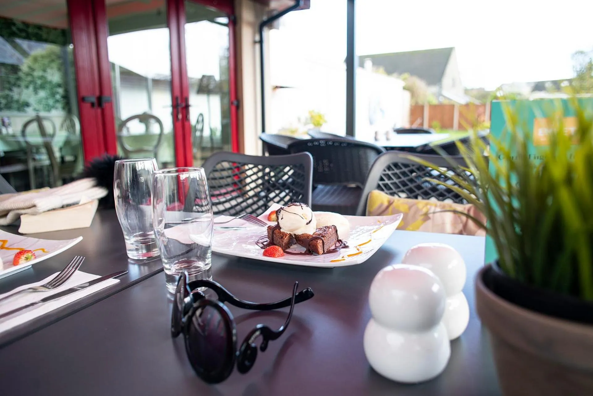 Balcony/Terrace in Emmet Hotel