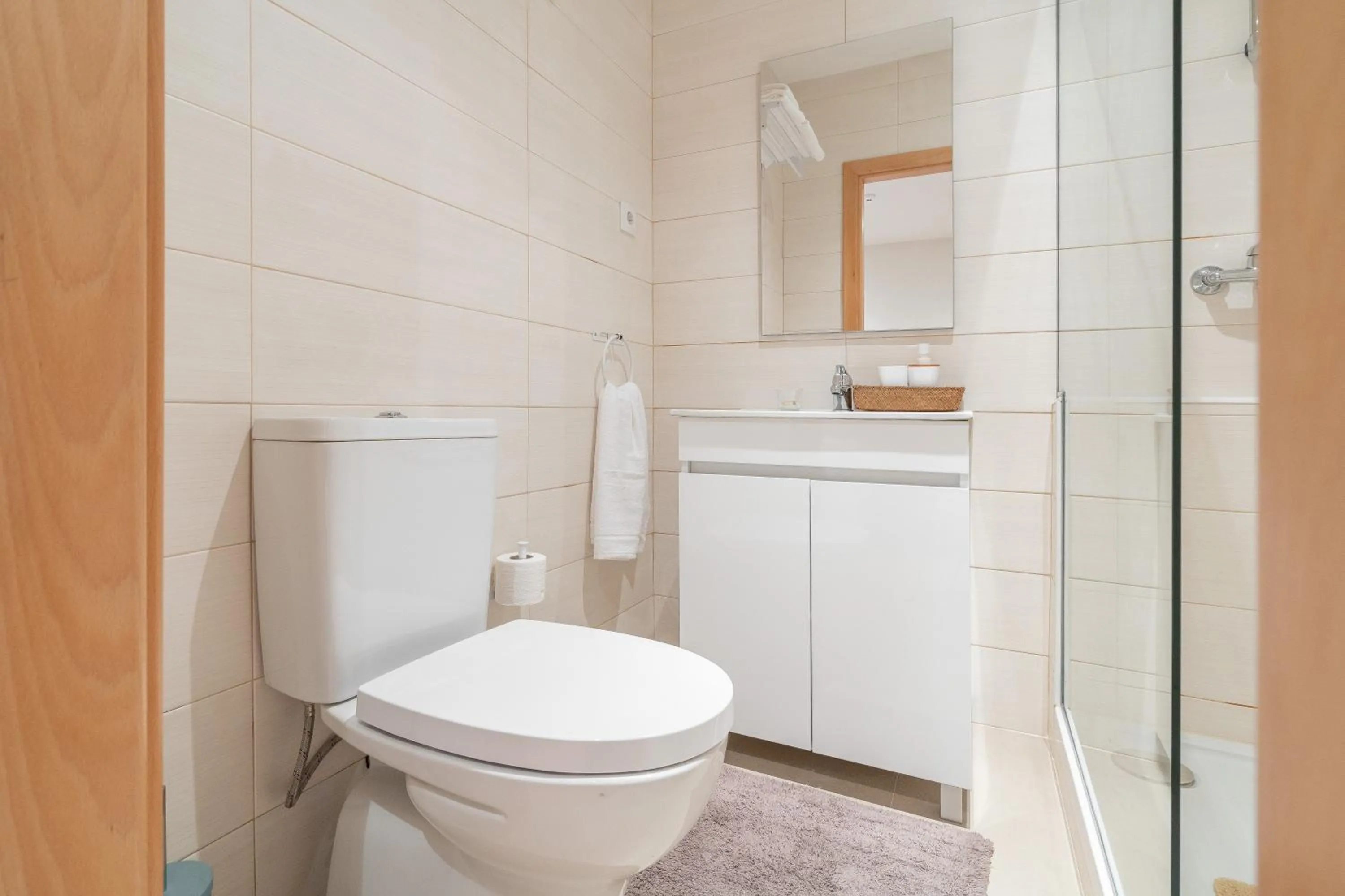 Peach Hostel & Suites