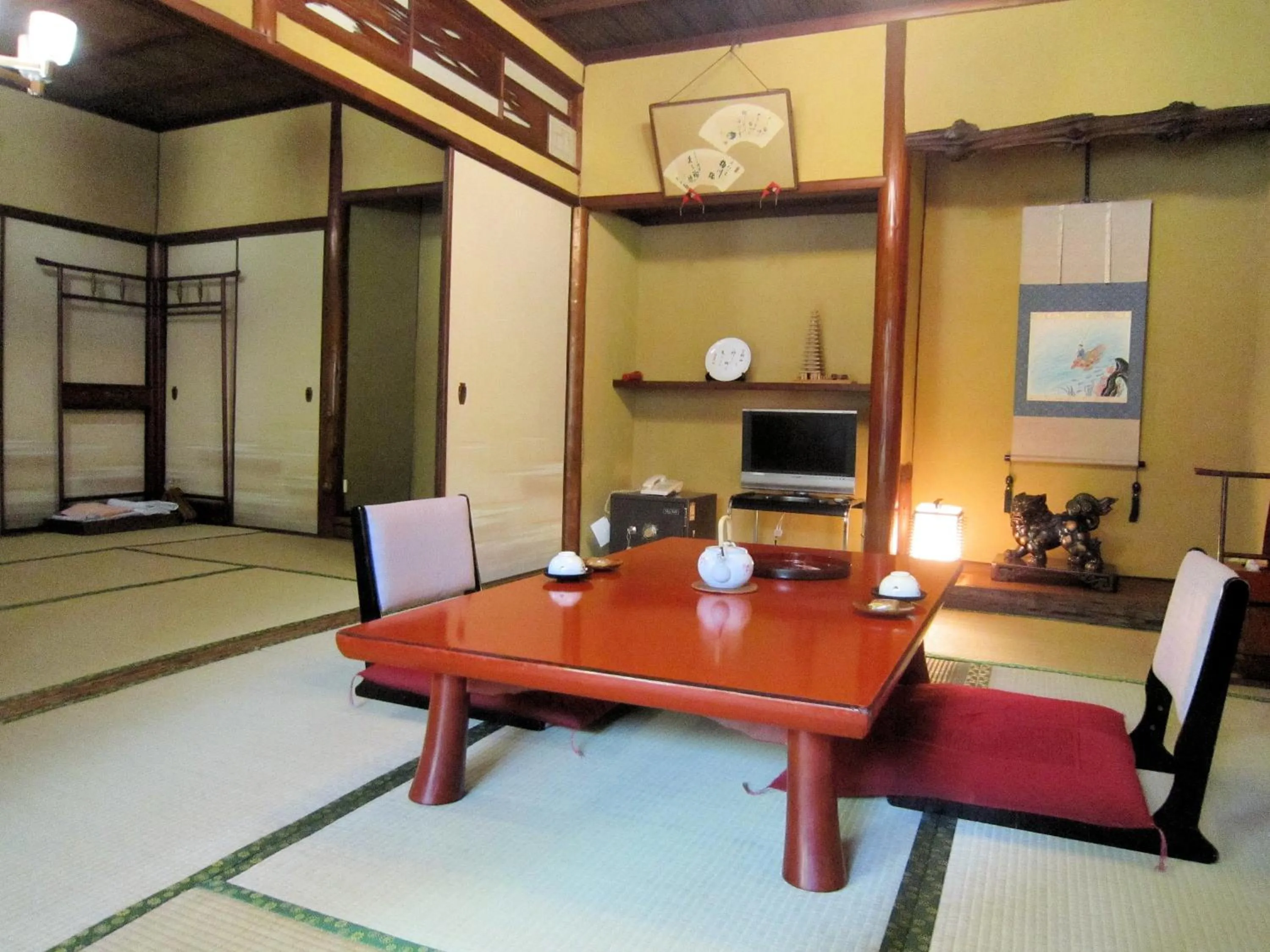 Photo of the whole room in Ryokan Taishoro