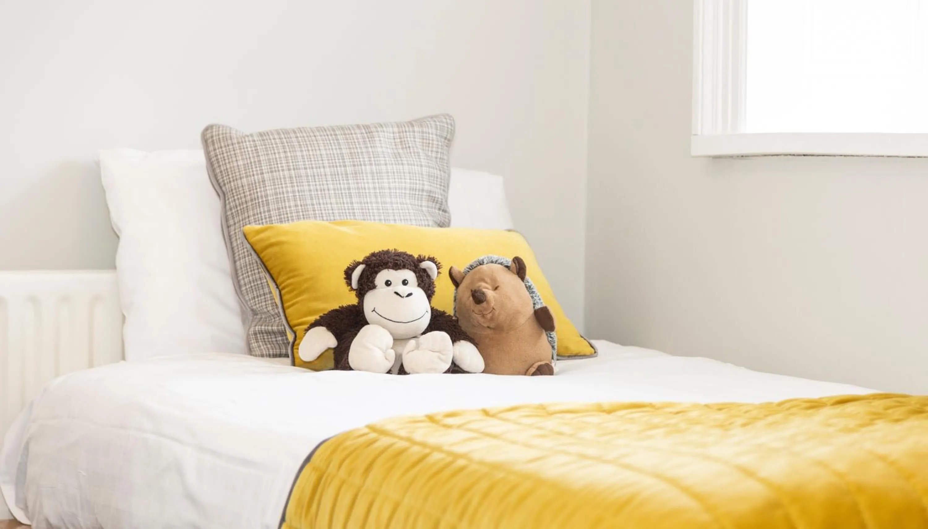 Property building, Bed in Mulranny Park Hotel