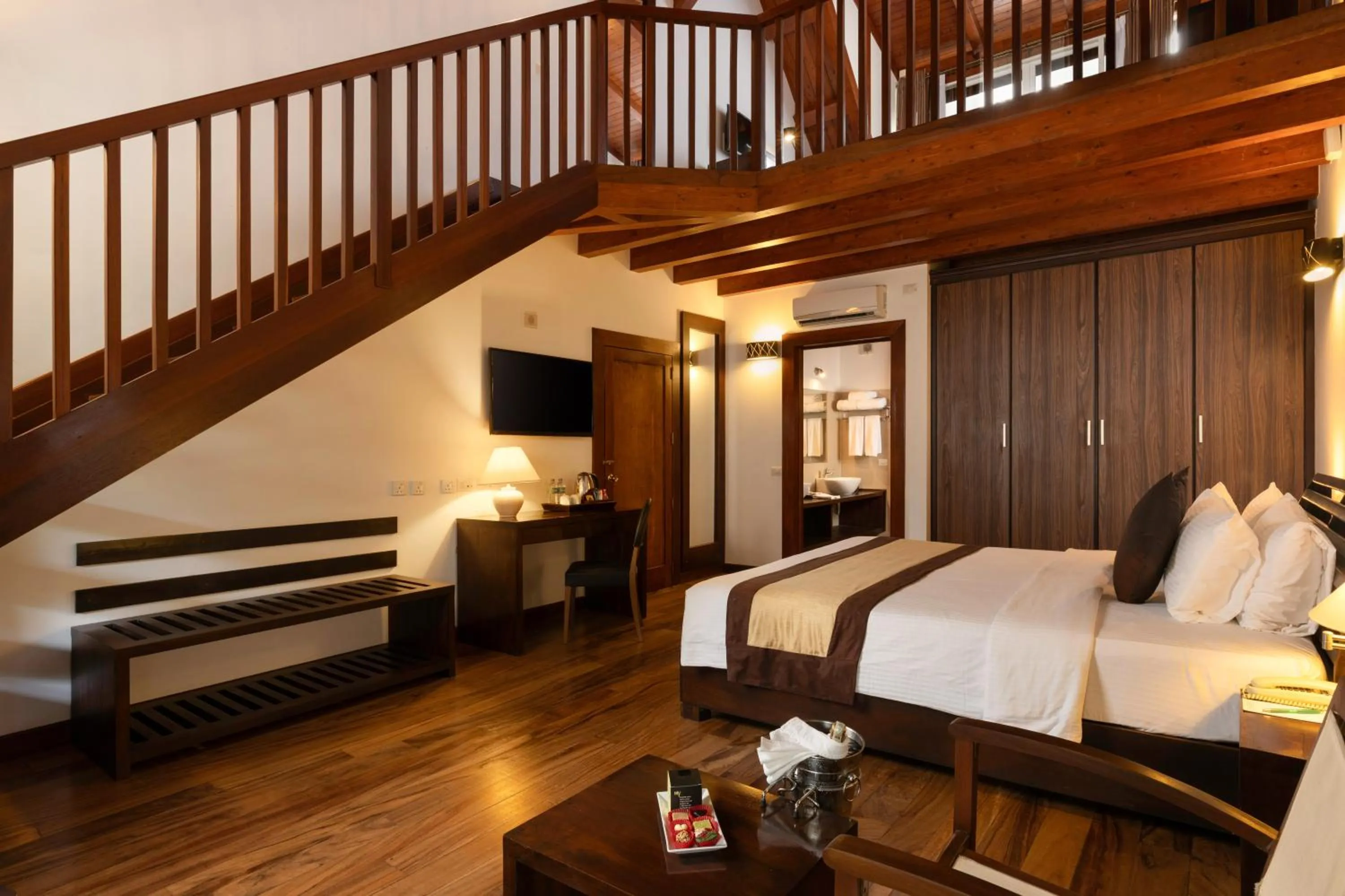 Bed in Occidental Paradise Dambulla