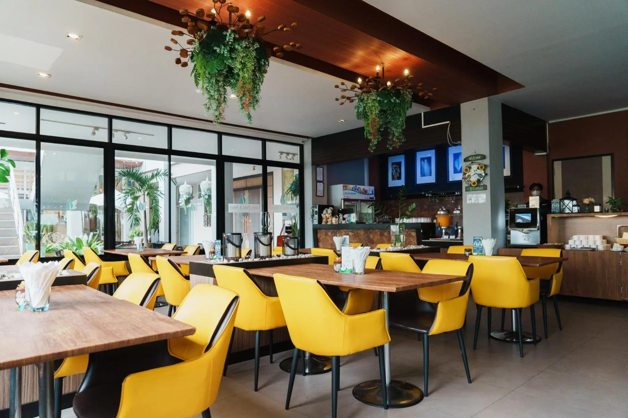 Green Hotel and Resort