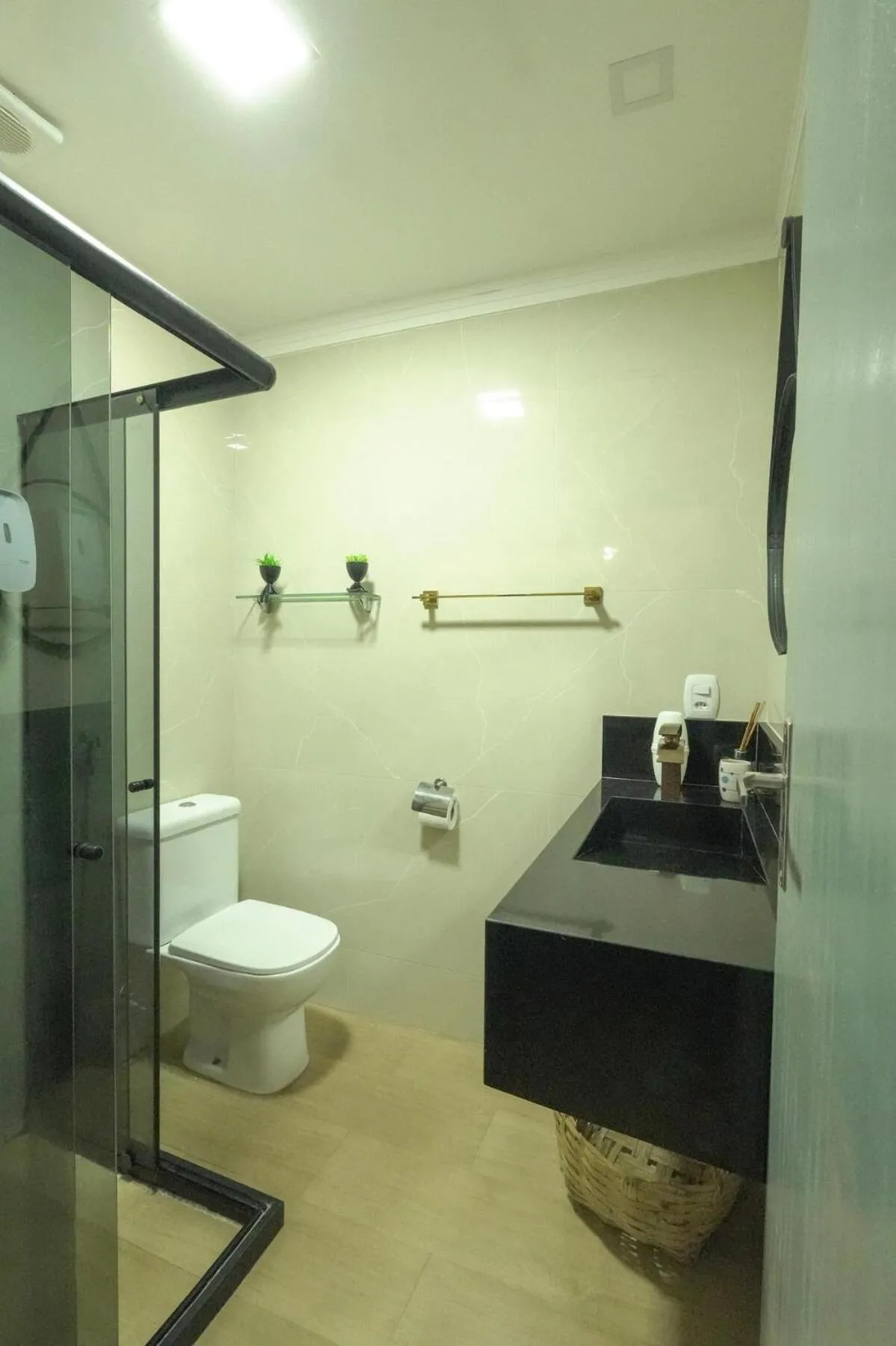 Casa com os pés no mar em Iriri ES