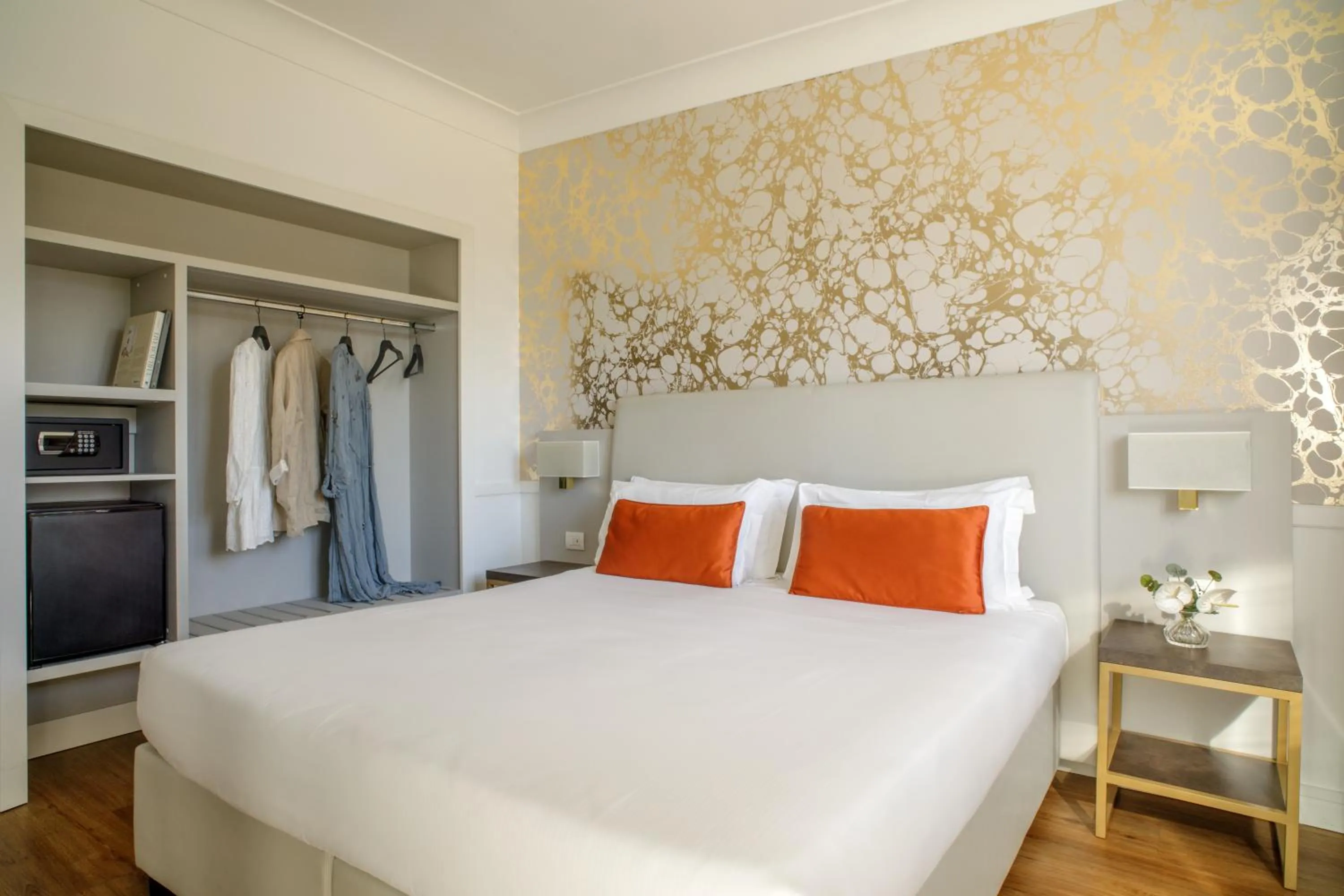Bedroom, Bed in Hotel Shangri-La Roma by OMNIA hotels