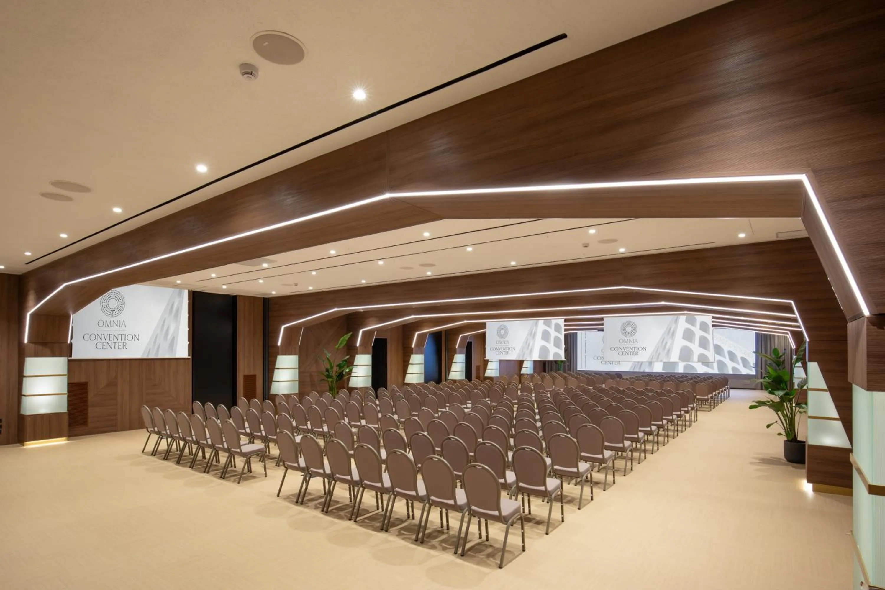 Meeting/conference room in Hotel Shangri-La Roma by OMNIA hotels